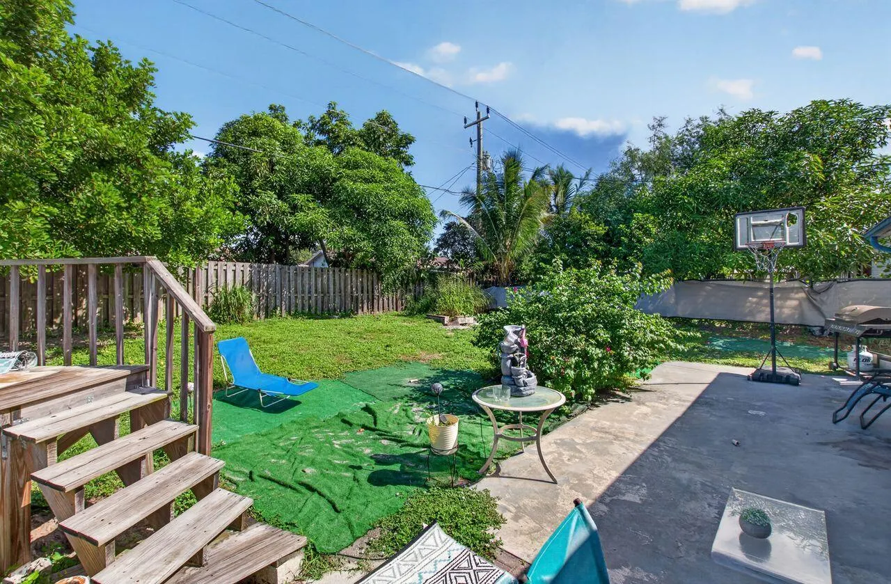 731 SW 1st Court