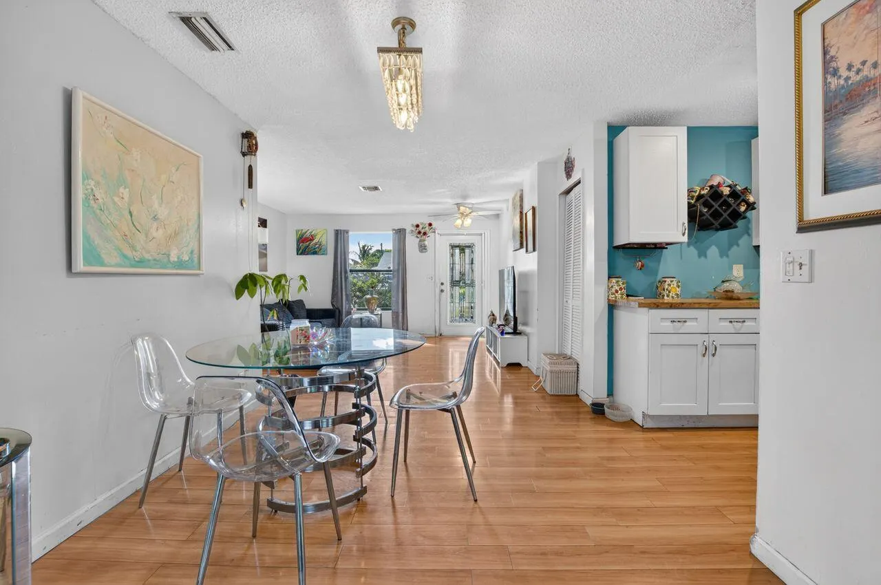 731 SW 1st Court