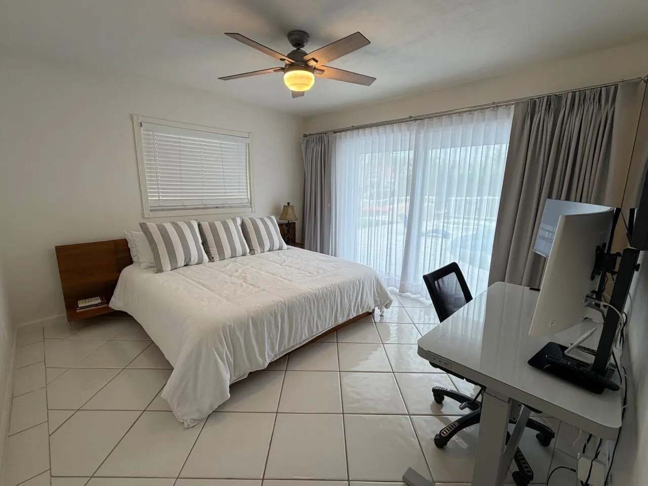 827 NE 33RD Street