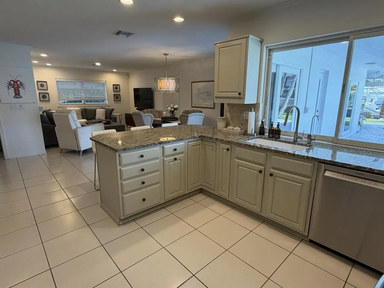 827 NE 33RD Street