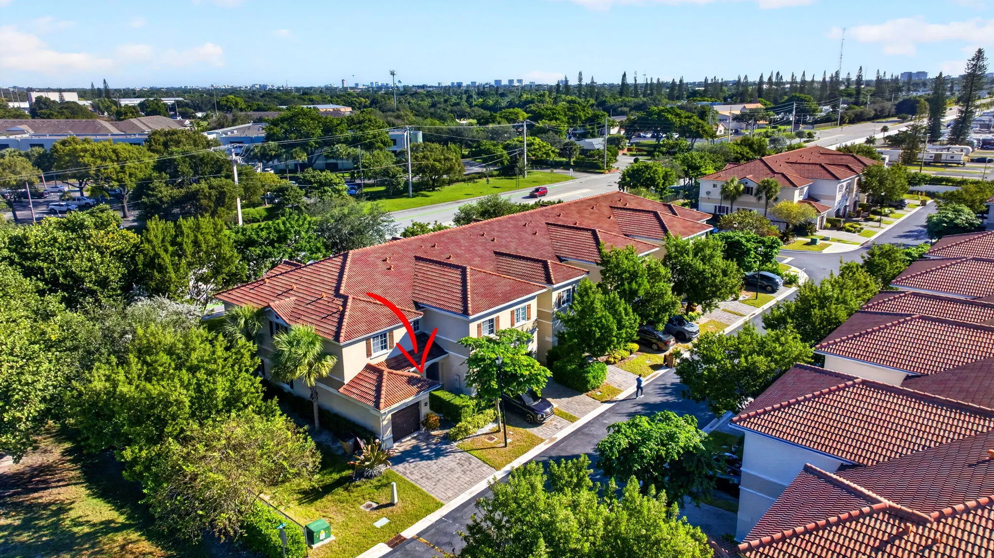 305 NE 47TH Place #305