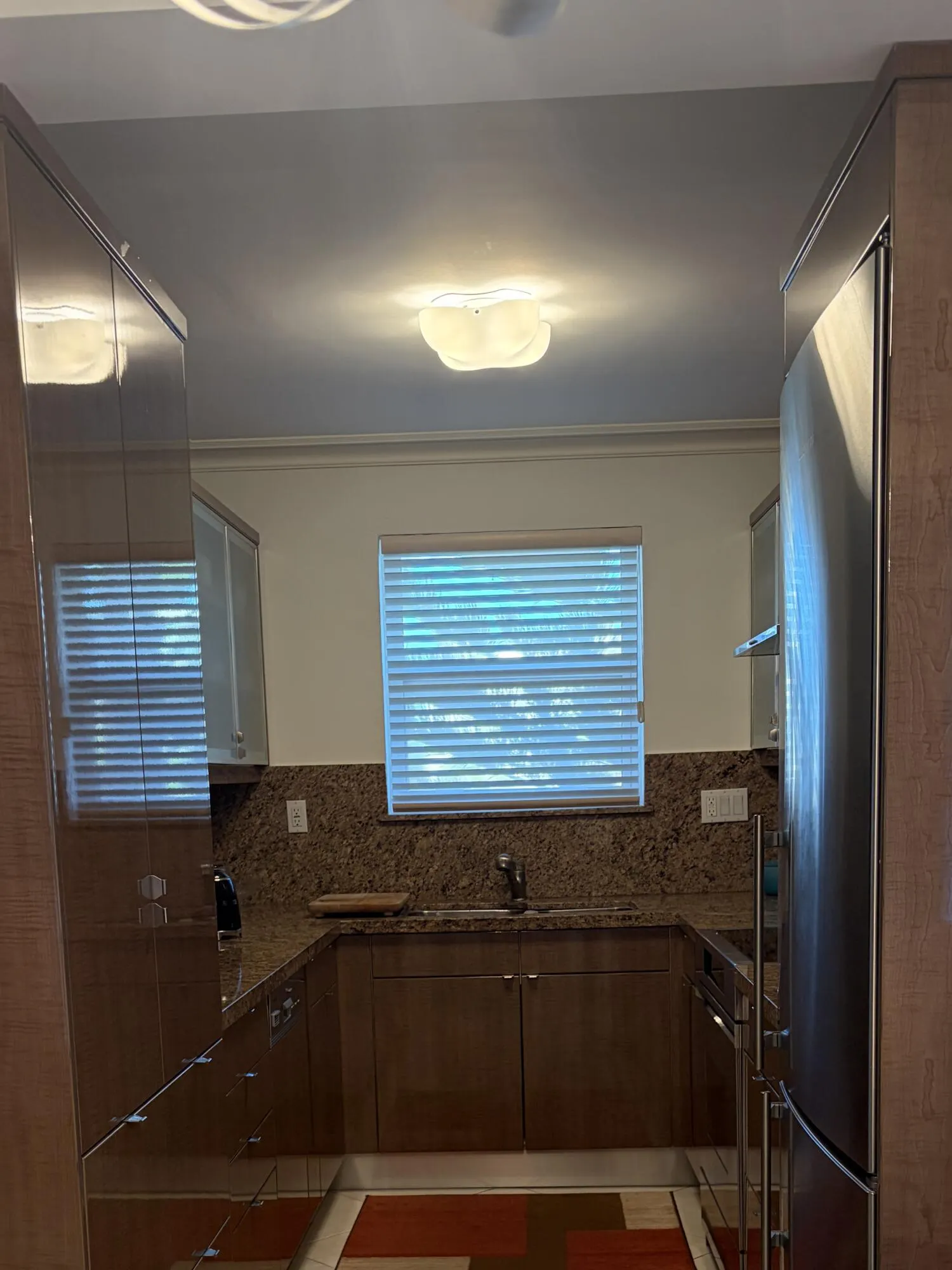 401 PERUVIAN Avenue #4010