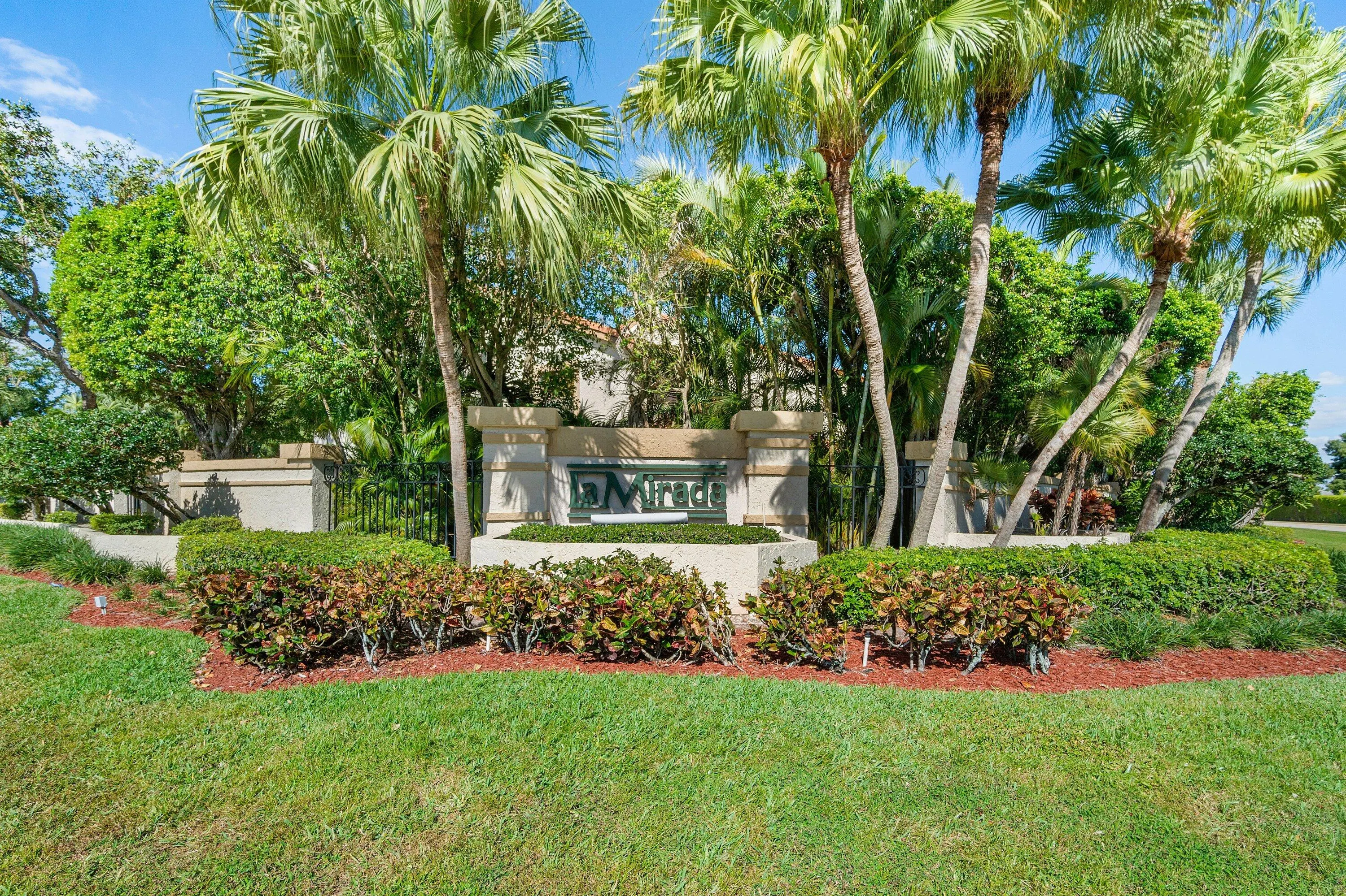 7916 LA MIRADA Drive
