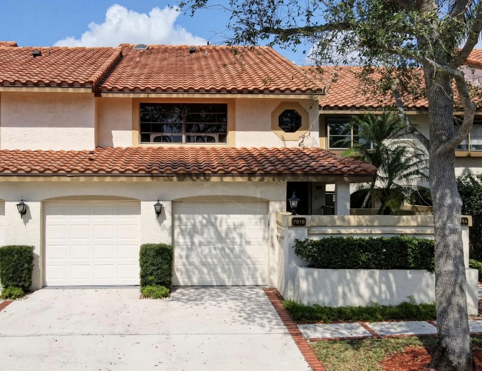 7916 LA MIRADA Drive