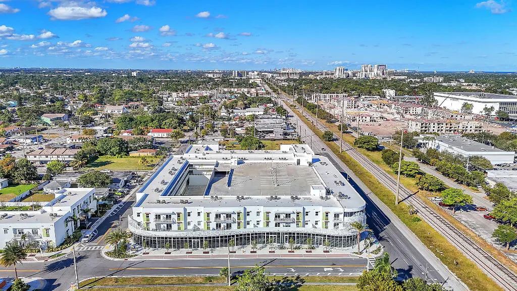 501 N Dixie Highway #108A