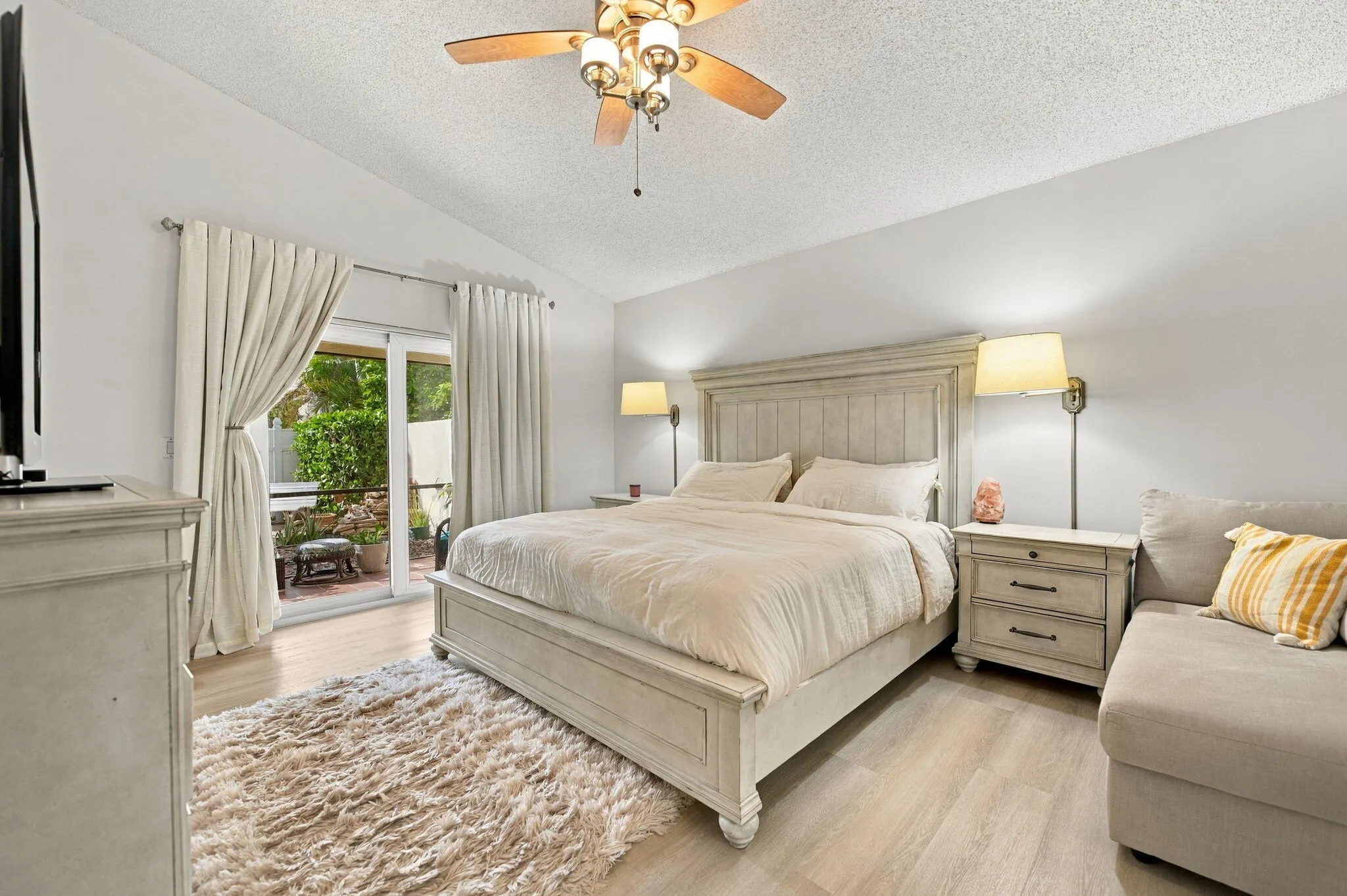 10269 ISLANDER Drive