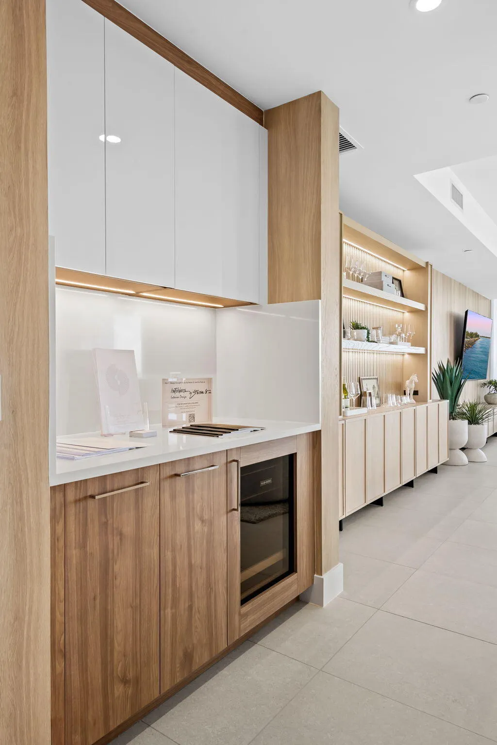 153 N Seabreeze Blvd #602