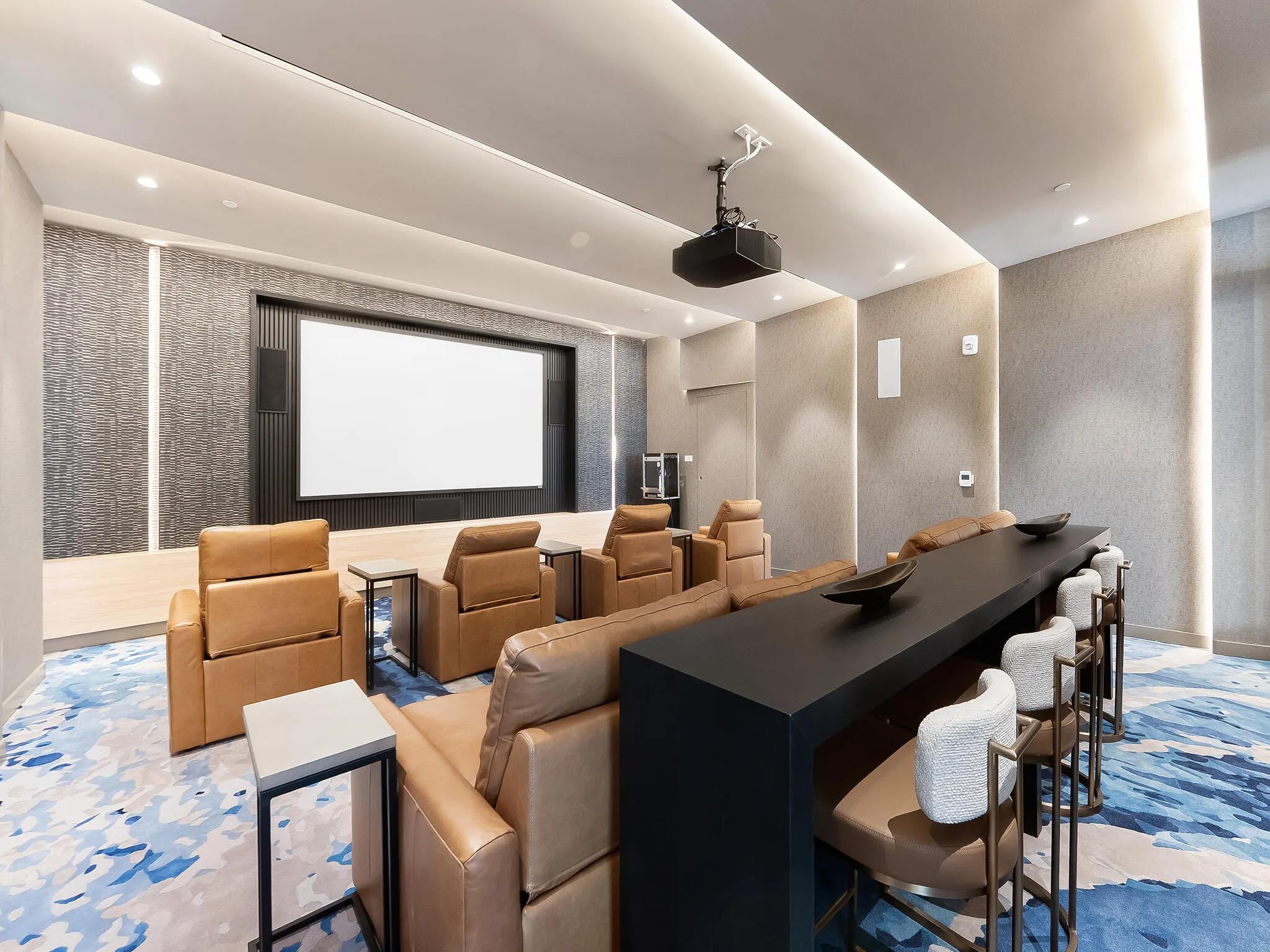 153 N Seabreeze Blvd #602