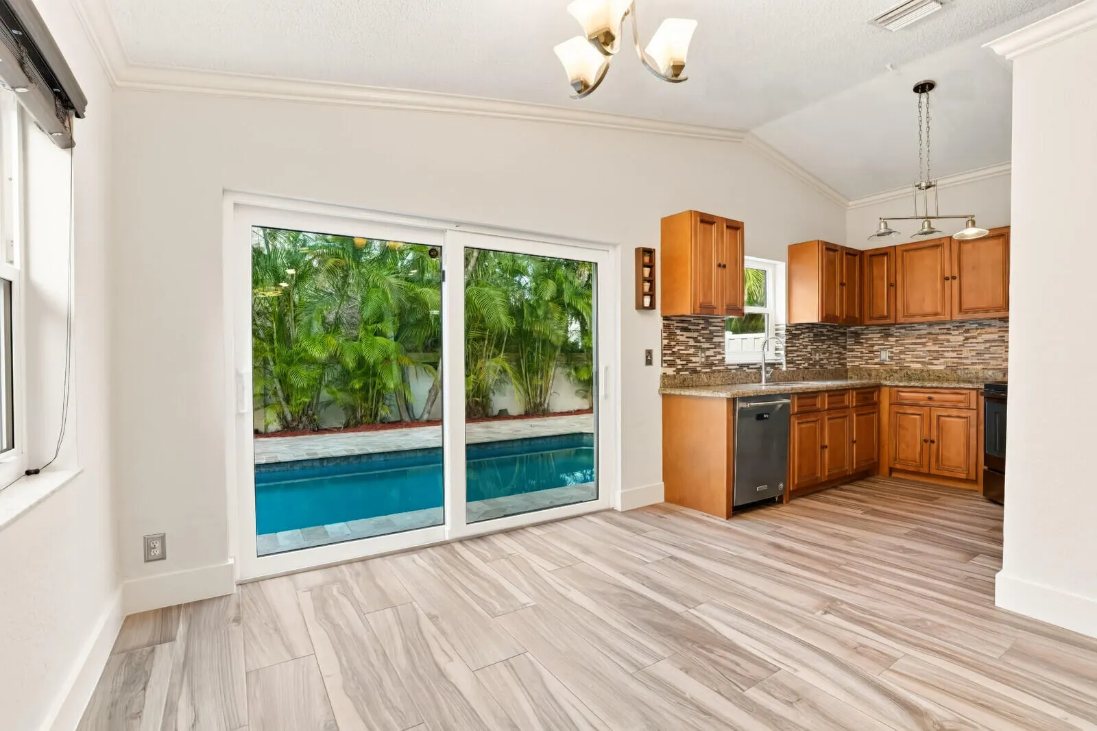 4387 NW 1ST Drive