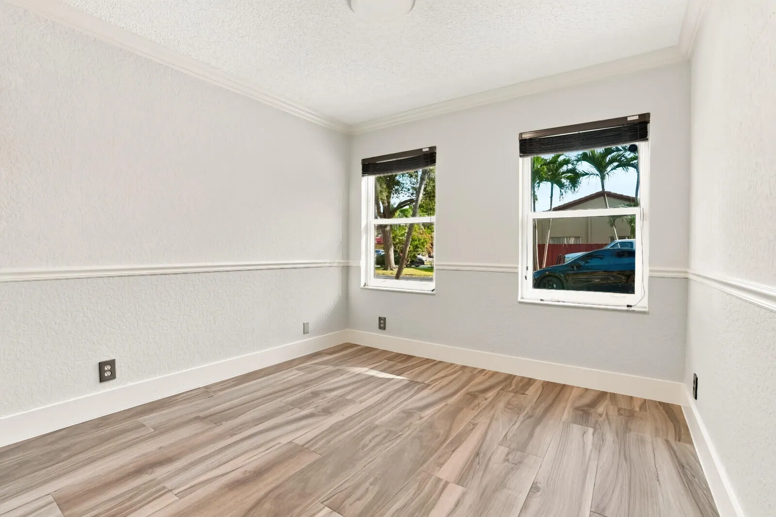 4387 NW 1ST Drive