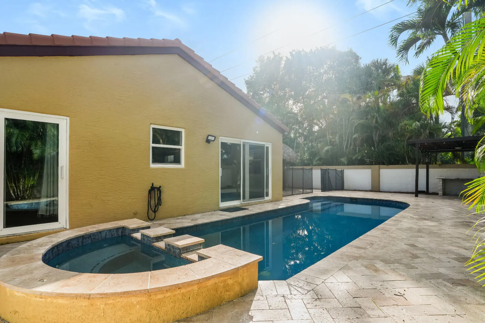 4387 NW 1ST Drive