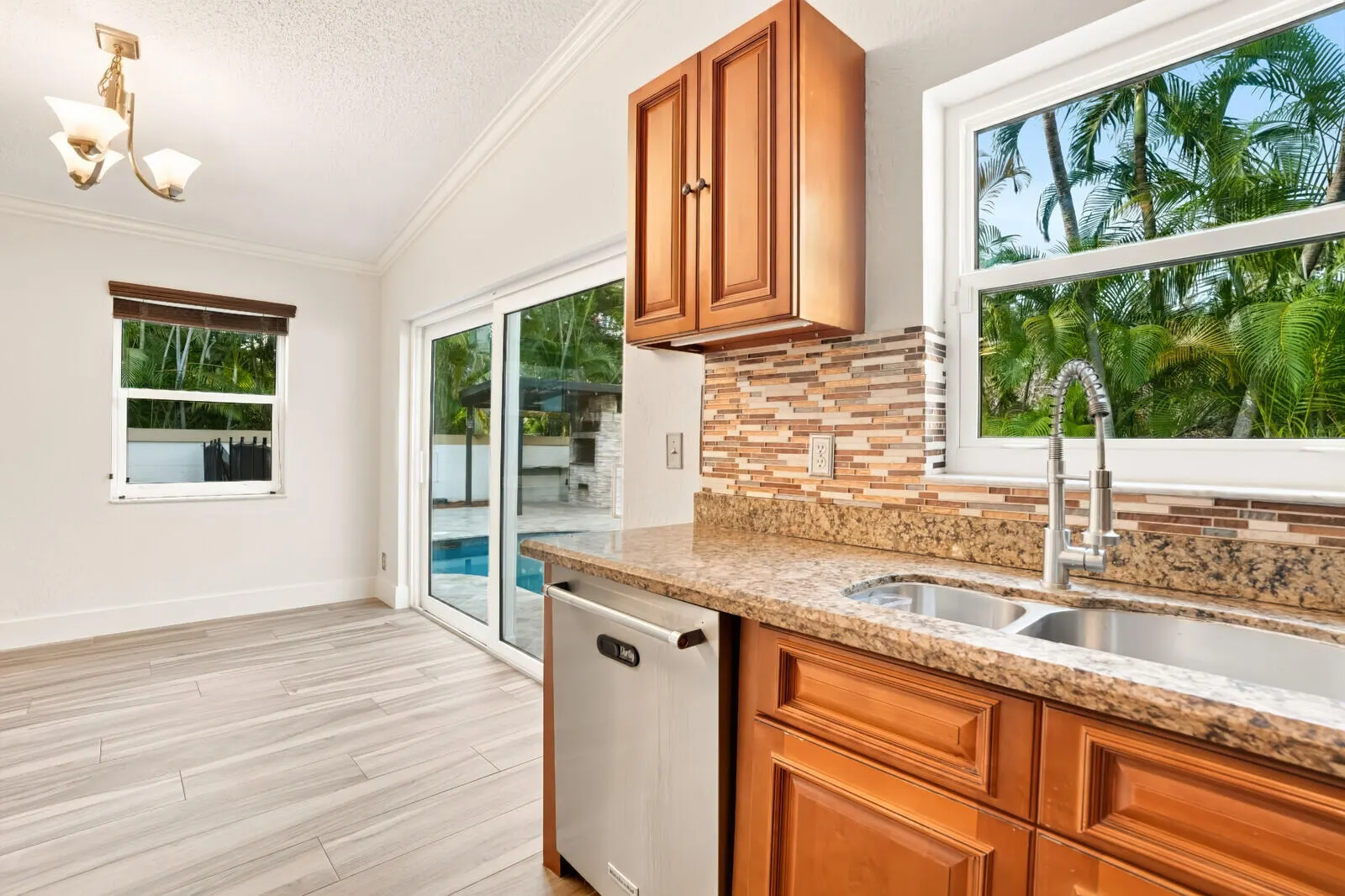 4387 NW 1ST Drive