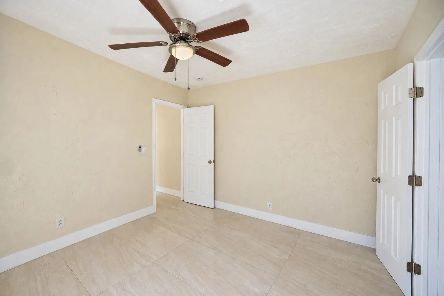 338 SW 1st Terrace #4