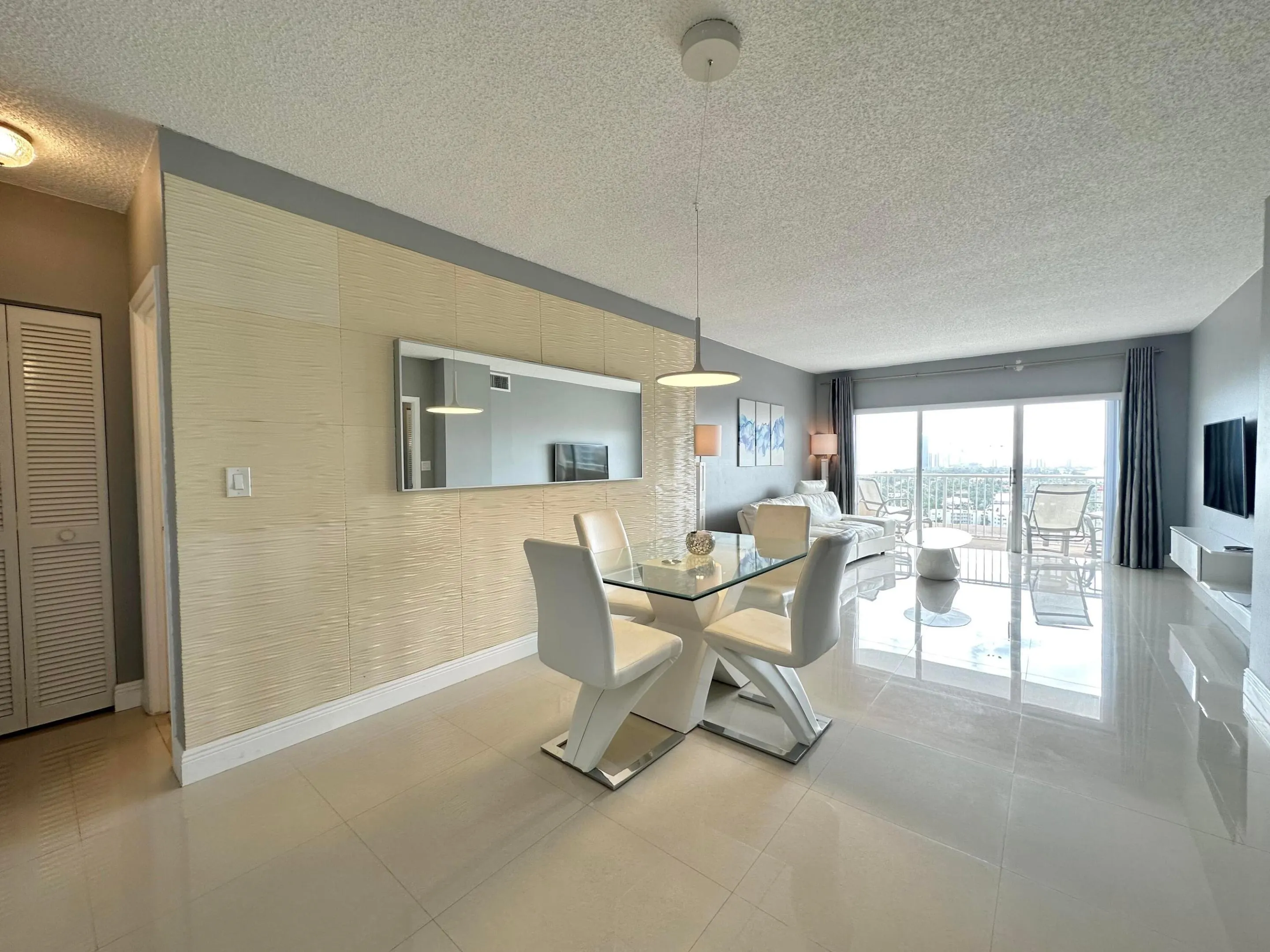 1985 S Ocean Drive #21A
