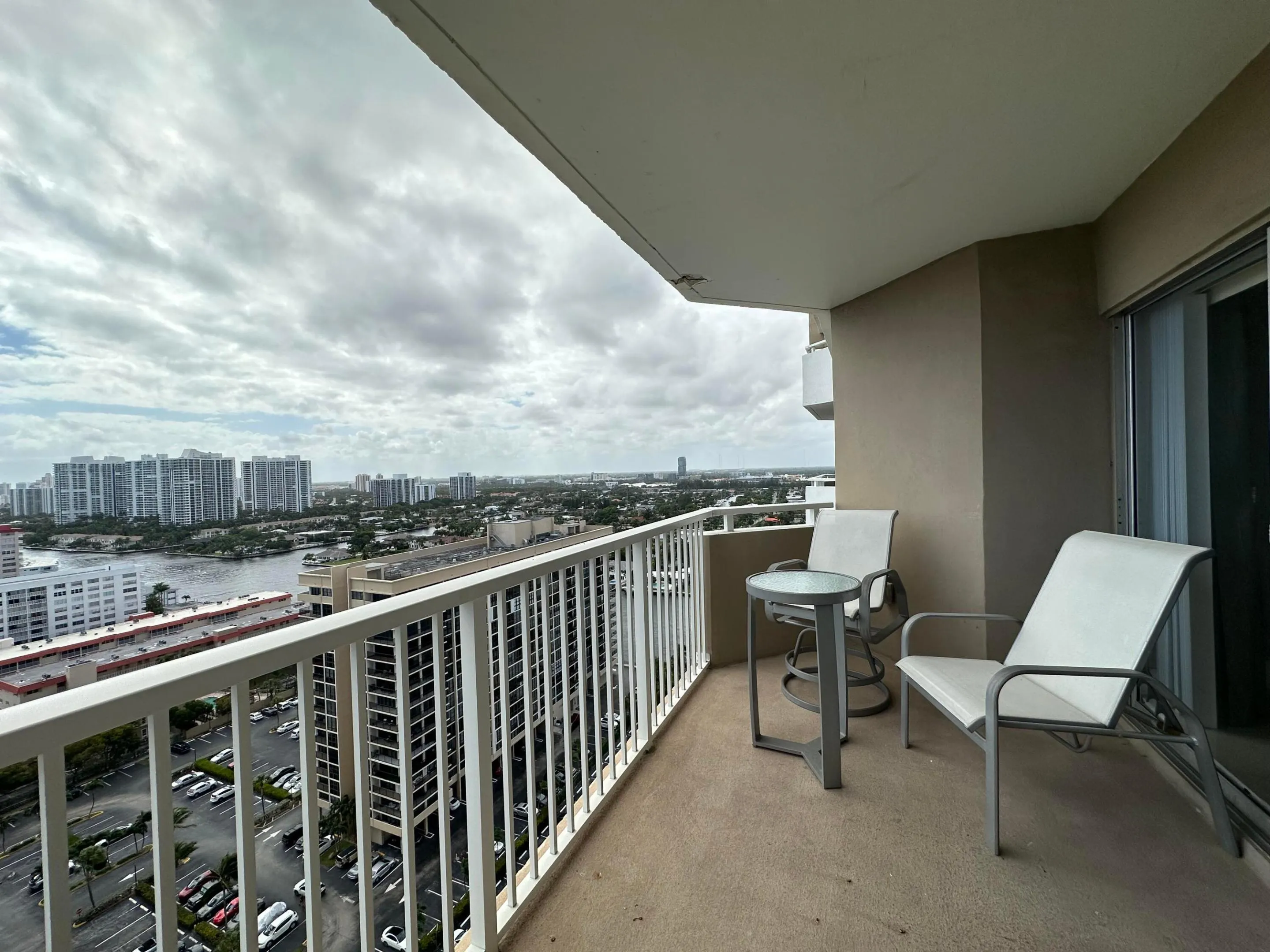 1985 S Ocean Drive #21A