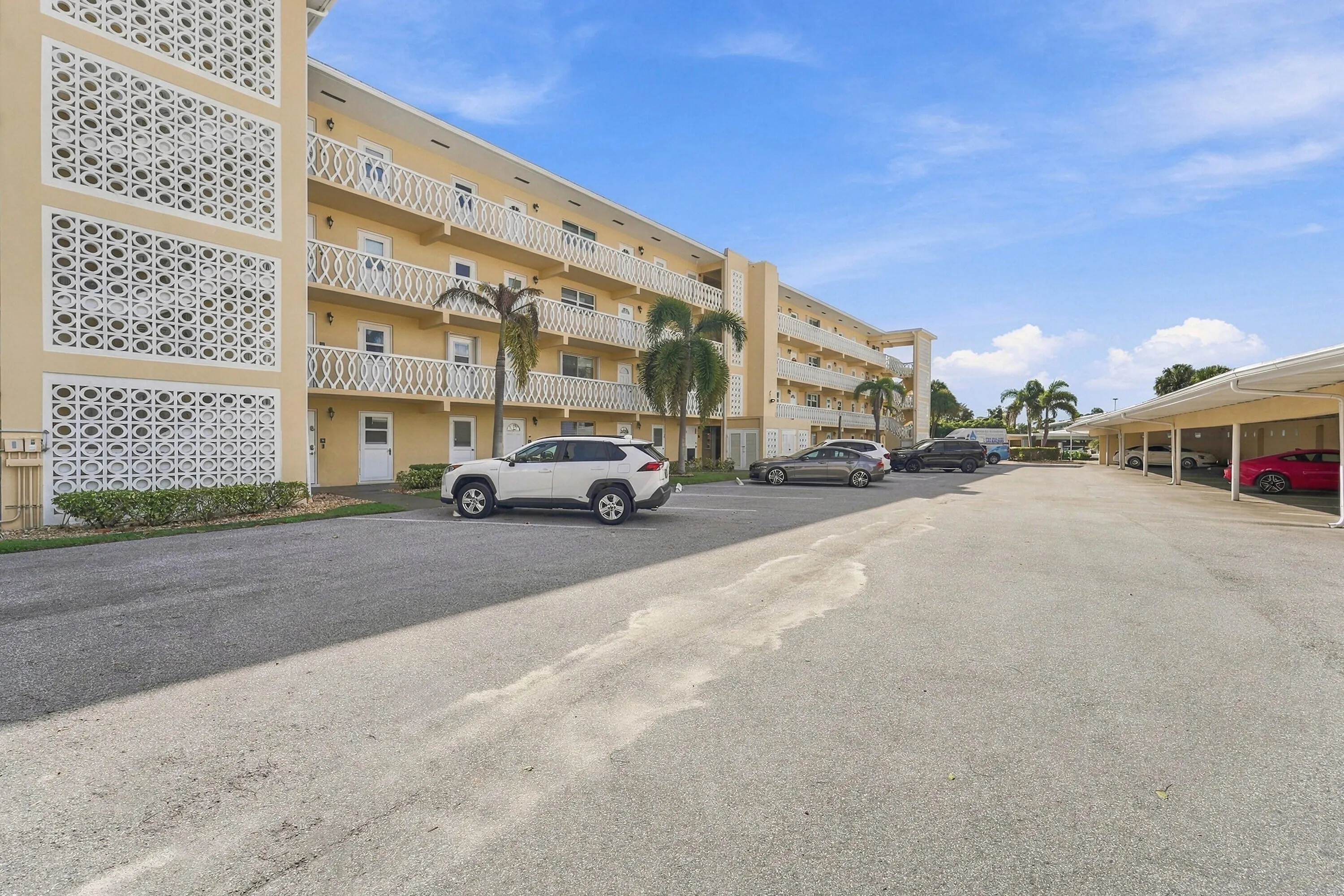330 N FEDERAL Highway #108