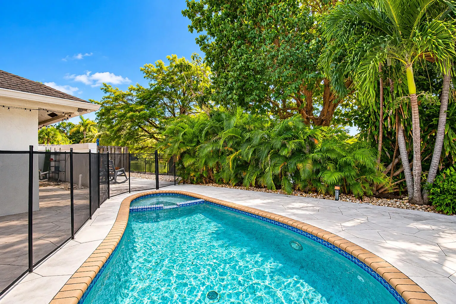6708 SWEET MAPLE Lane