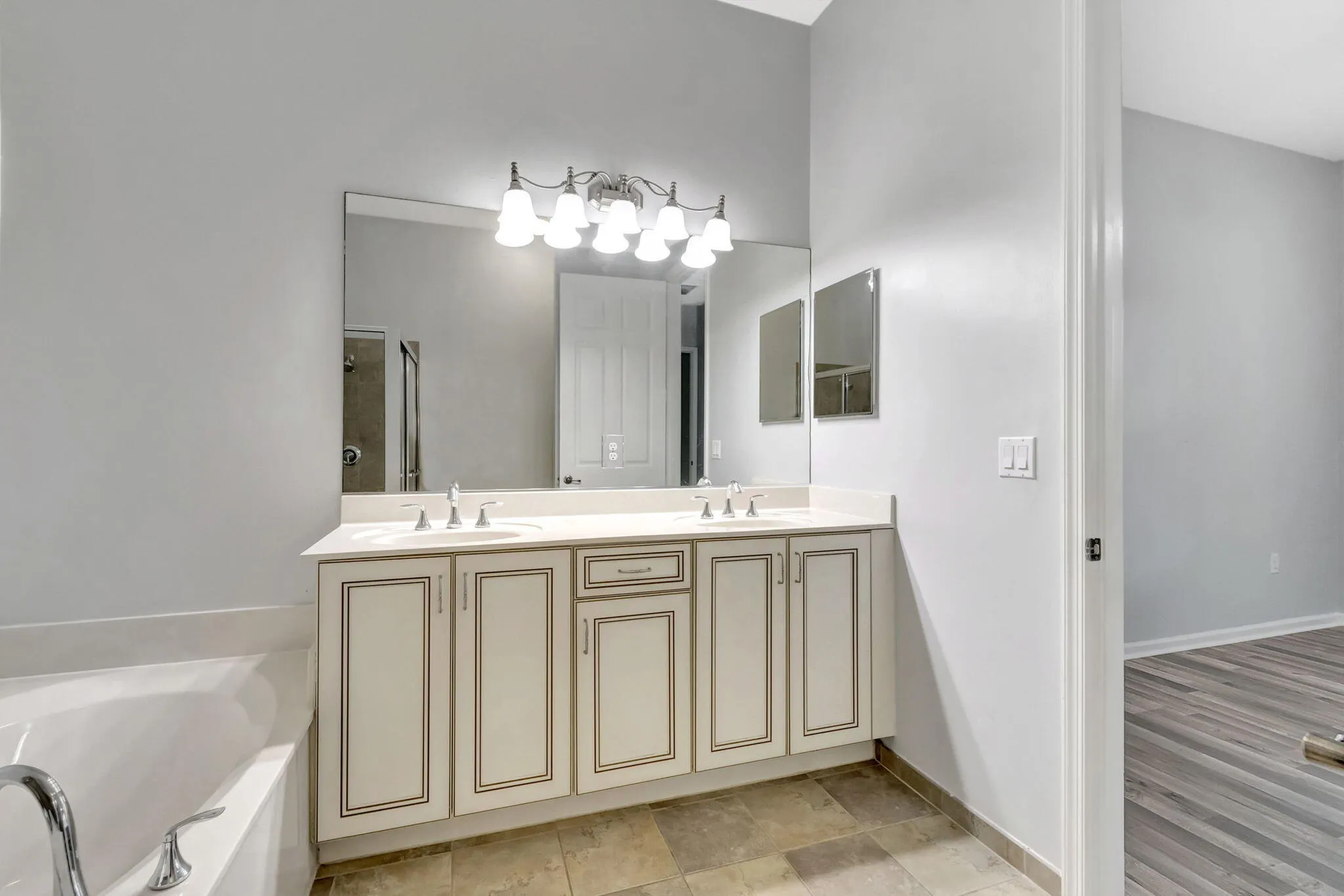 10947 BITTERNUT HICKORY Lane