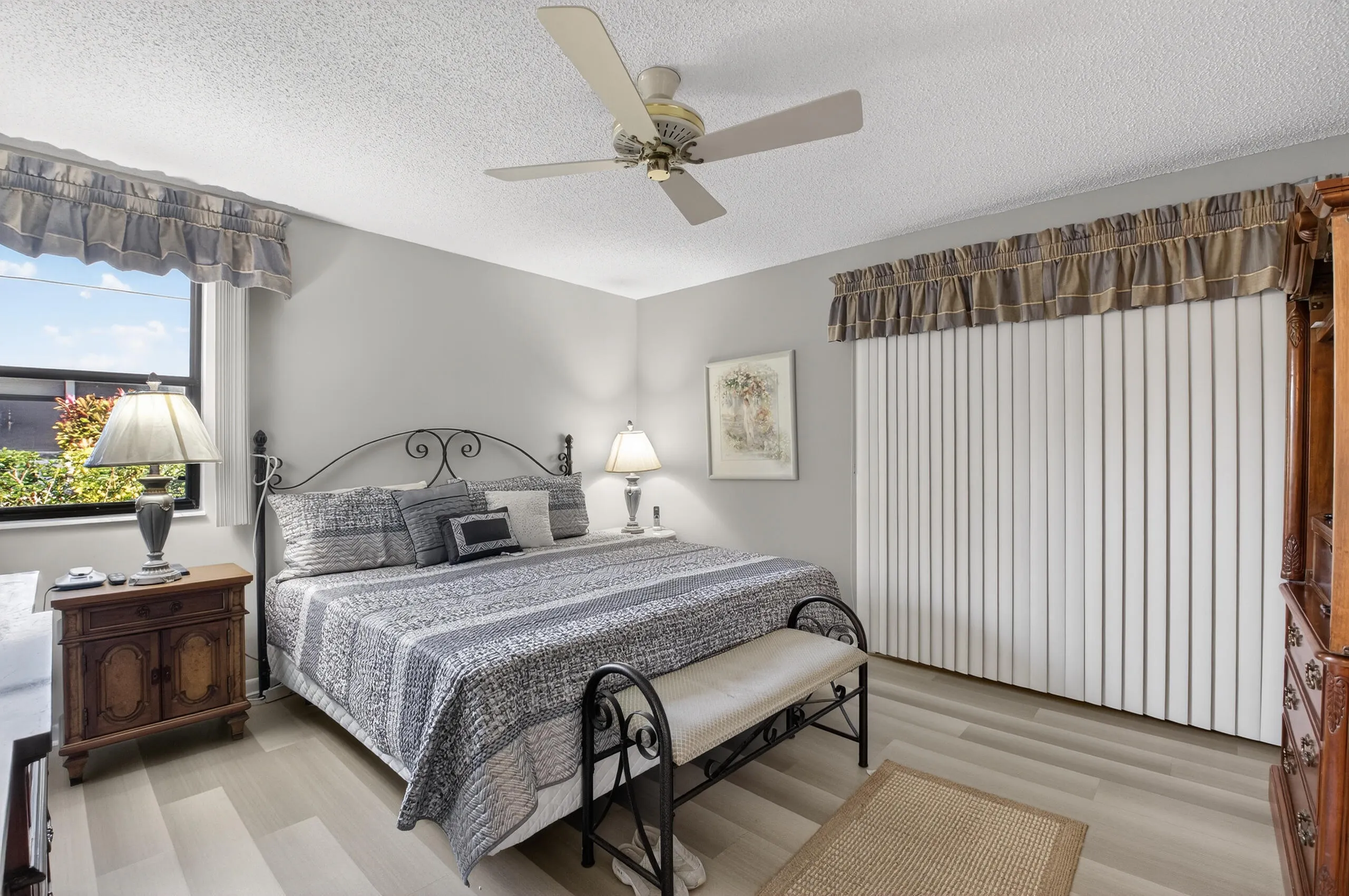 2601 NW 15TH Street