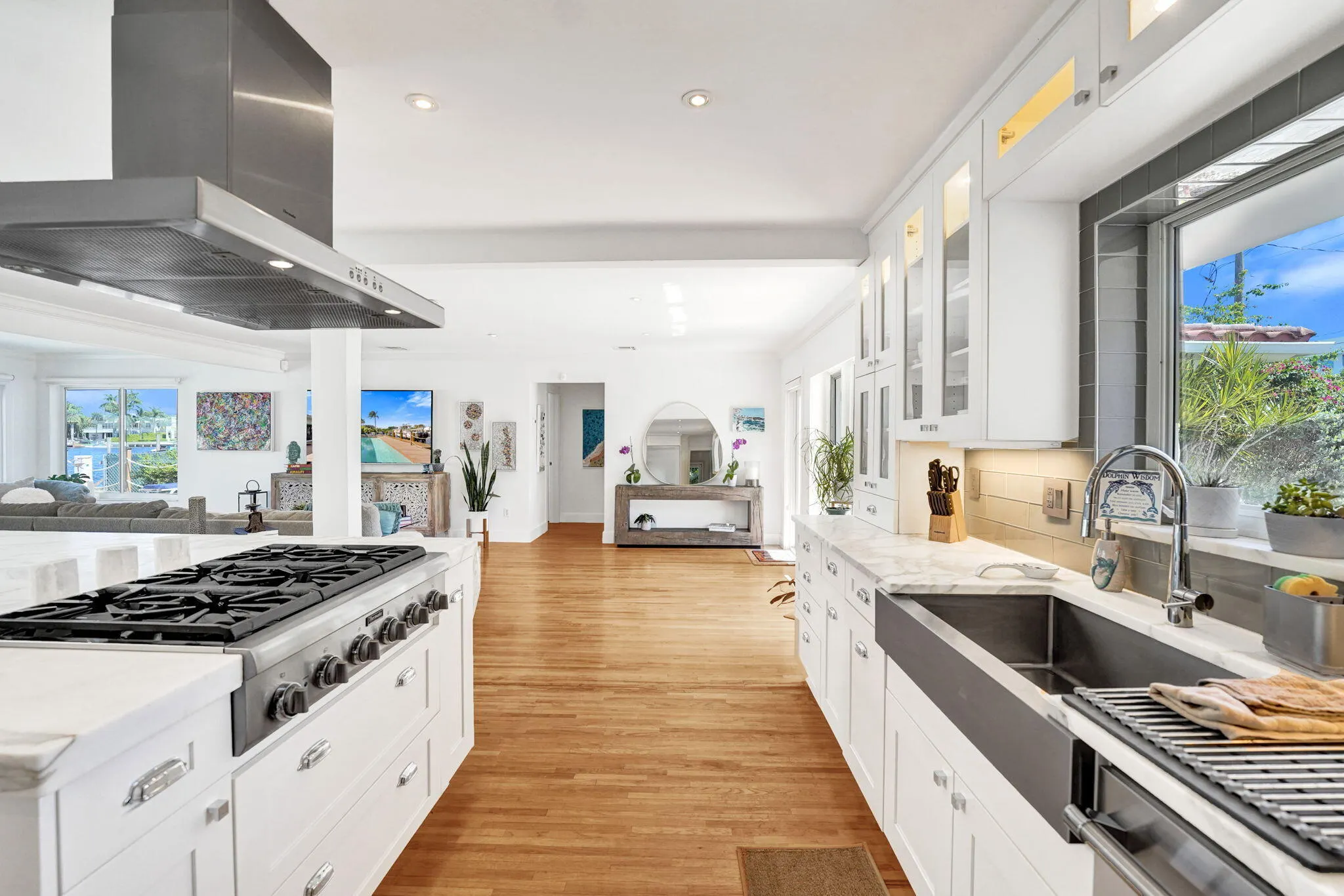 2225 NE 15TH Court