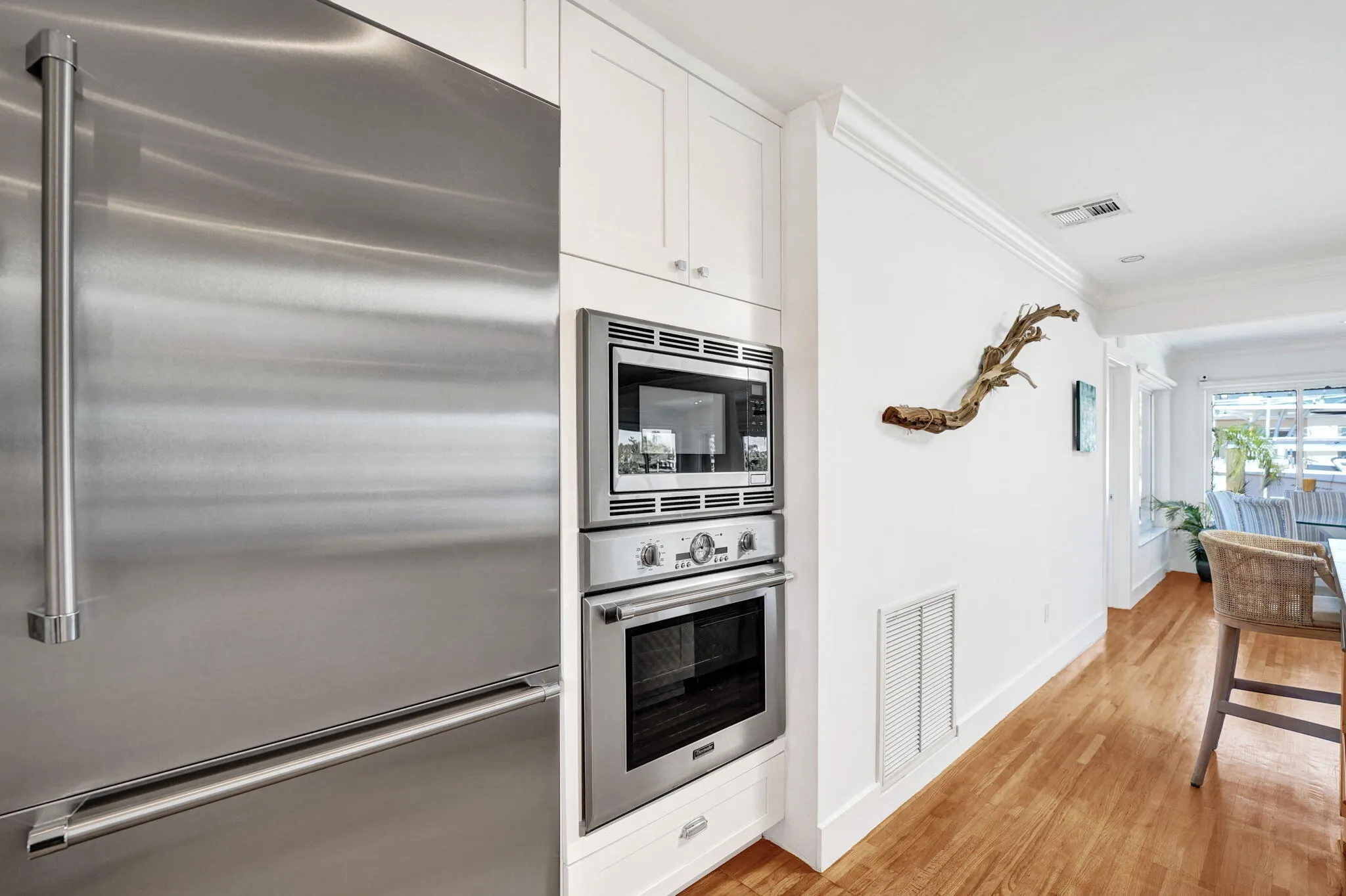 2225 NE 15TH Court