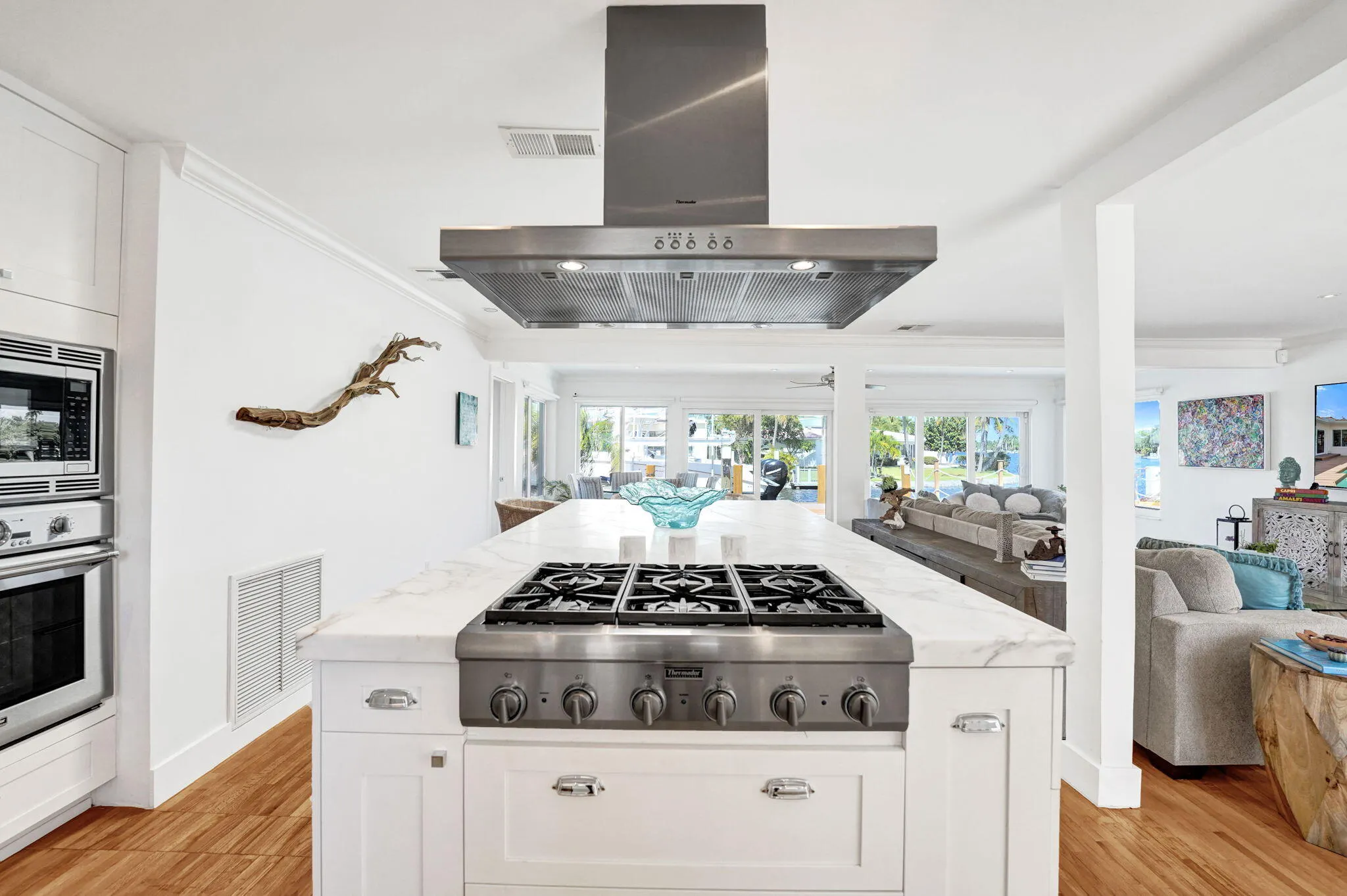 2225 NE 15TH Court