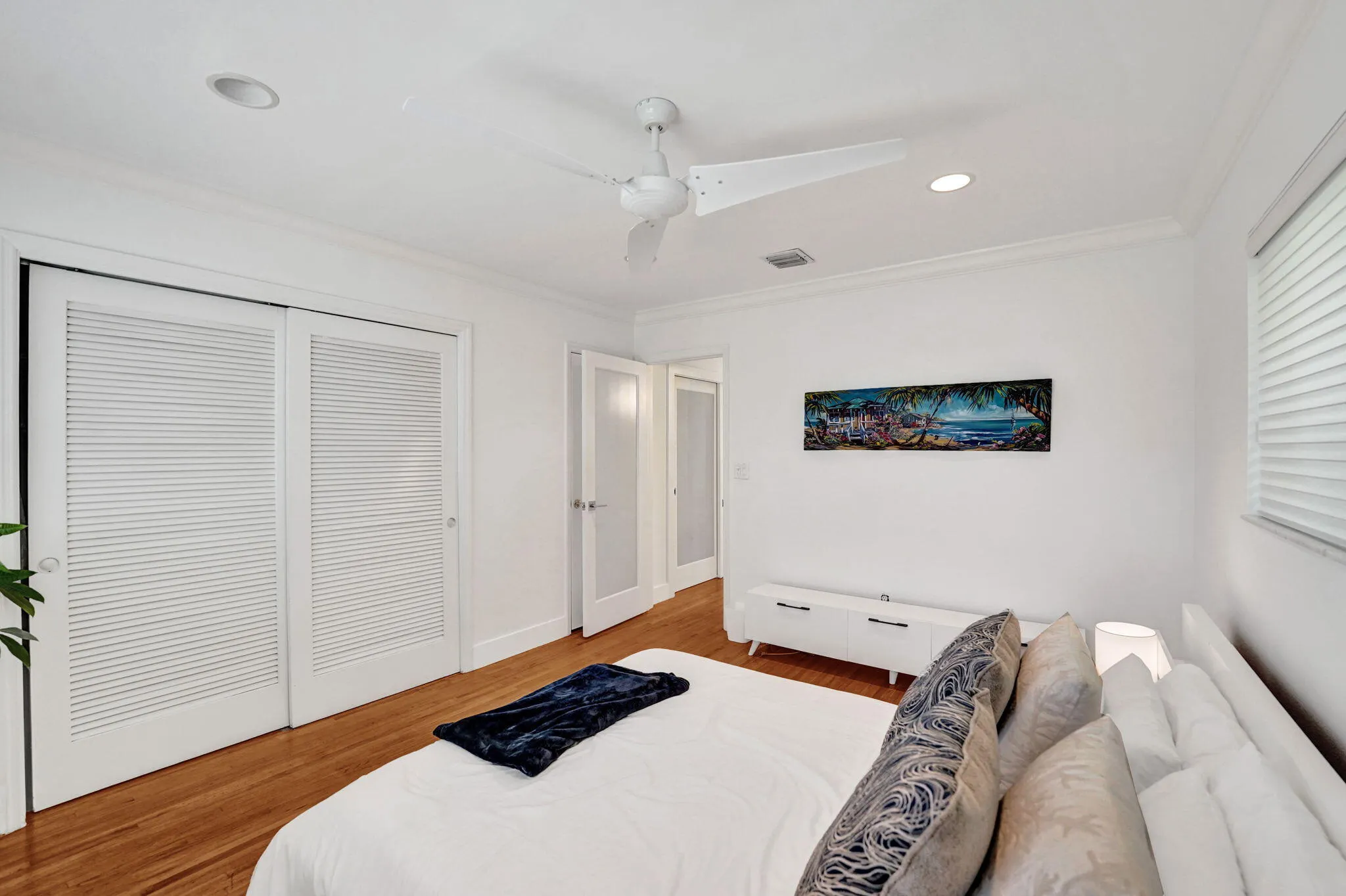 2225 NE 15TH Court