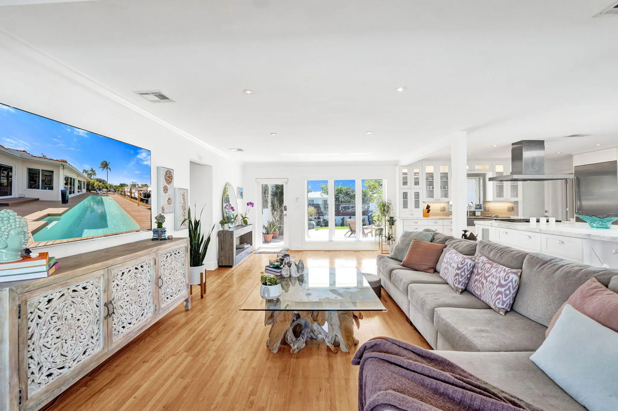 2225 NE 15TH Court