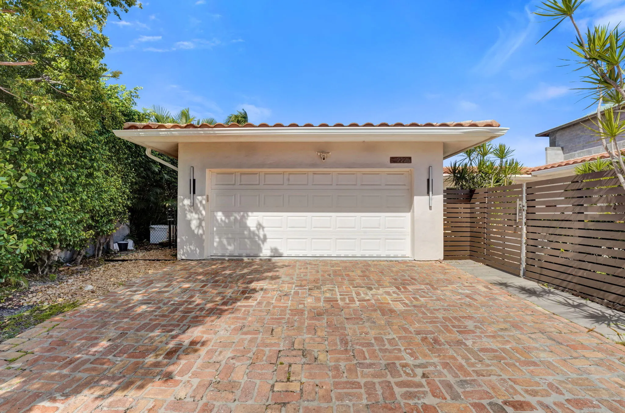 2225 NE 15TH Court