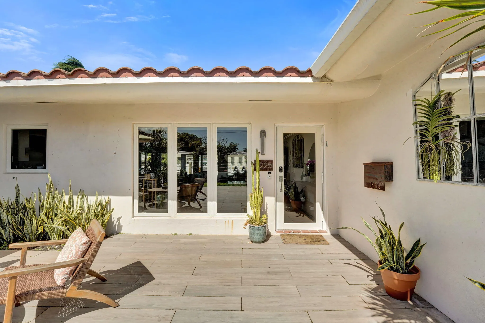2225 NE 15TH Court