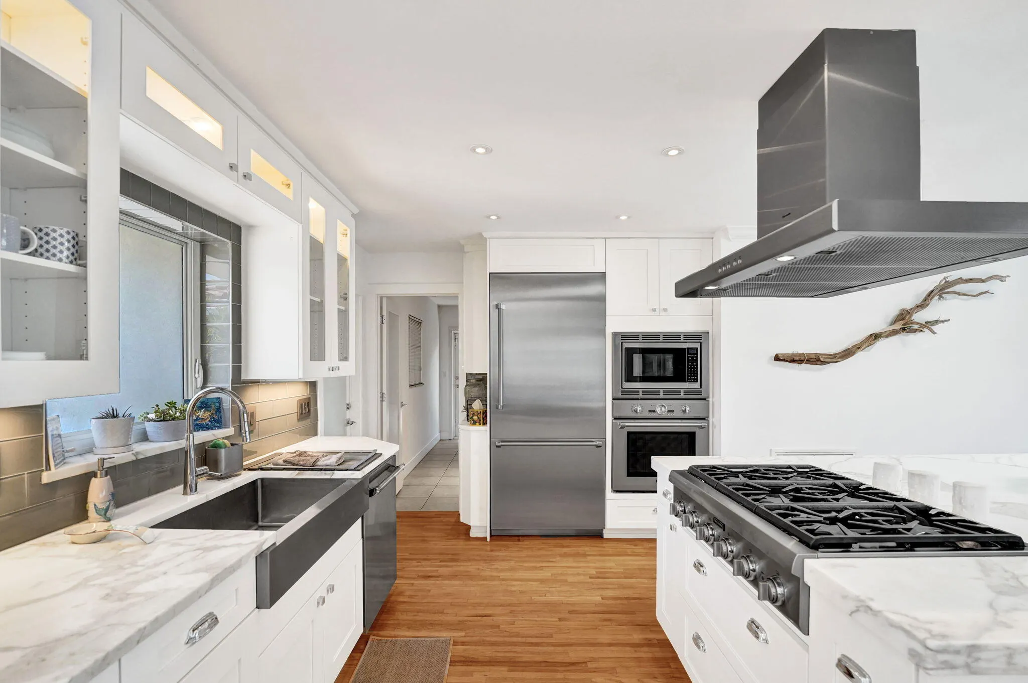 2225 NE 15TH Court