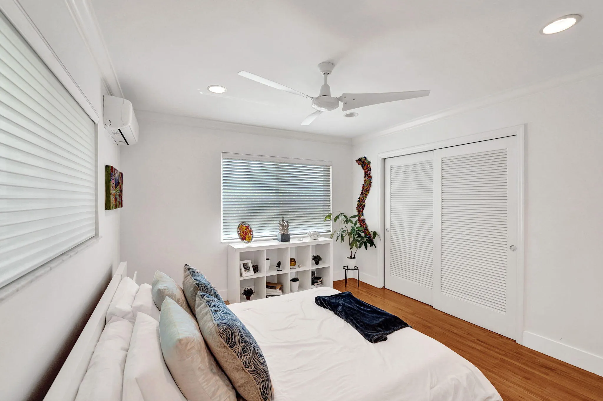2225 NE 15TH Court