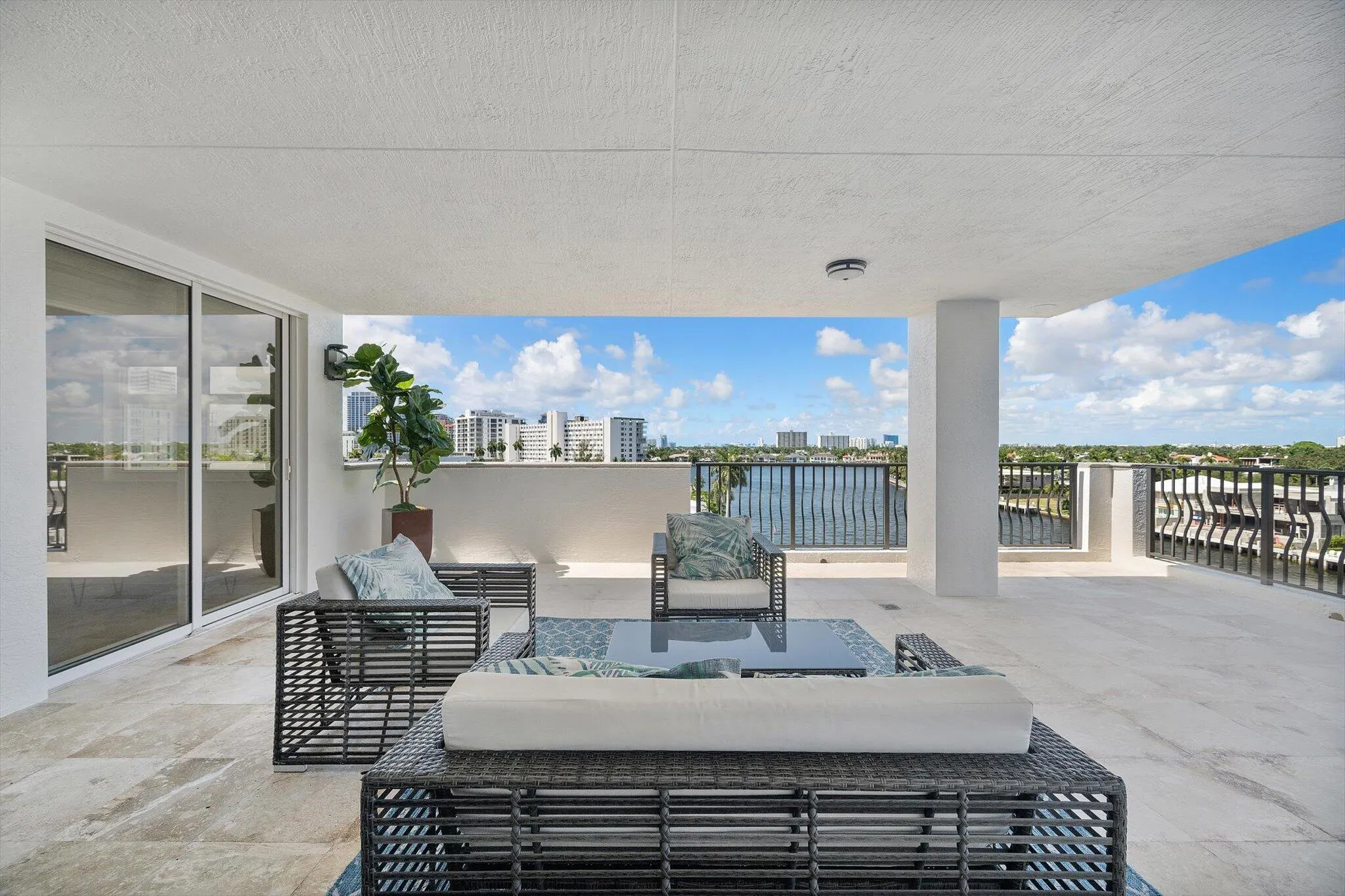 615 BAYSHORE Drive #603