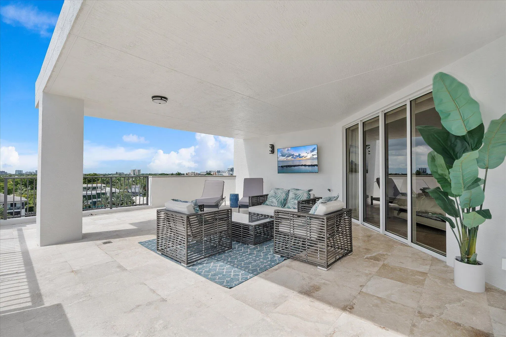 615 BAYSHORE Drive #603