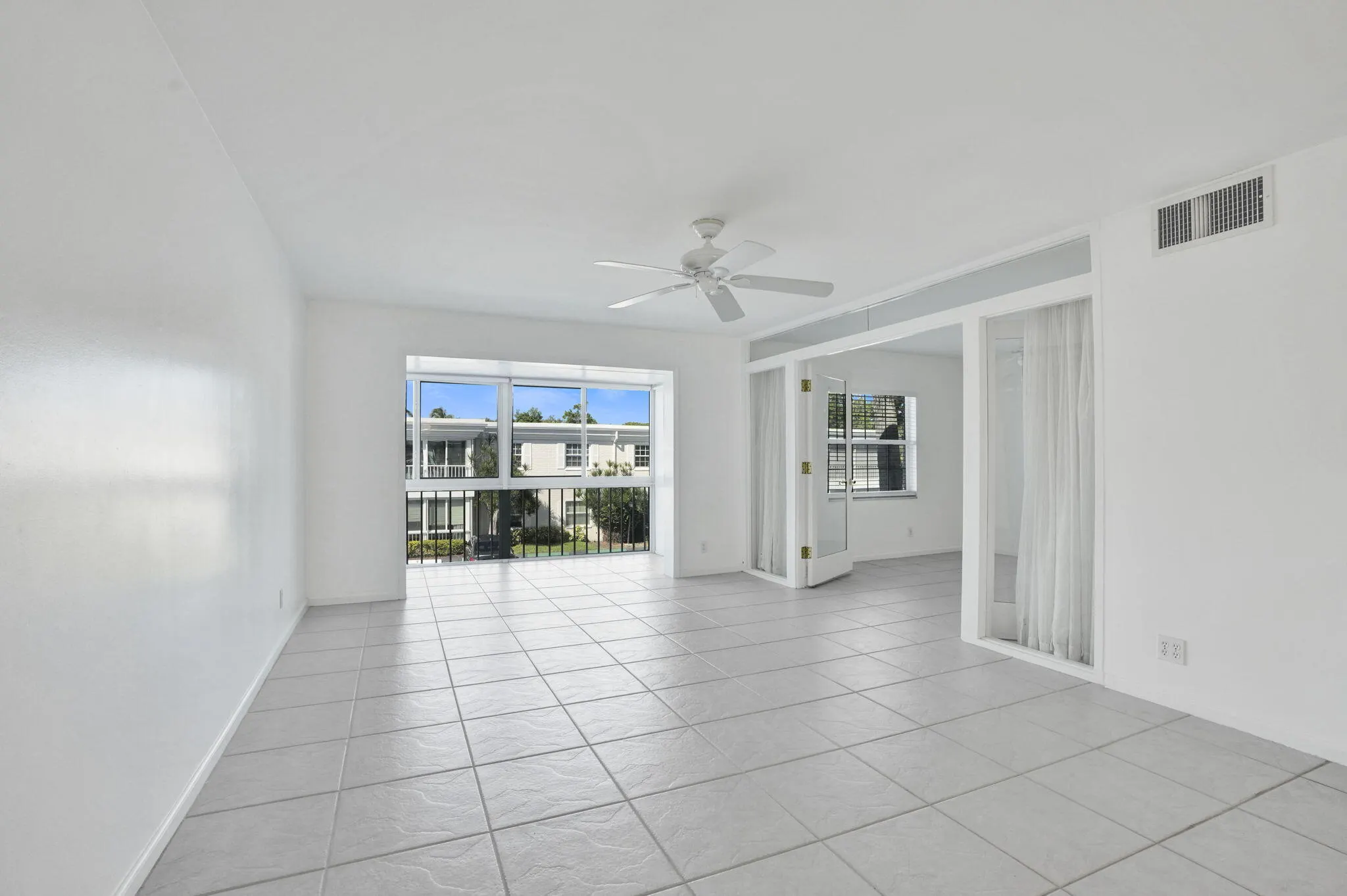 6469 BAY CLUB Drive #3