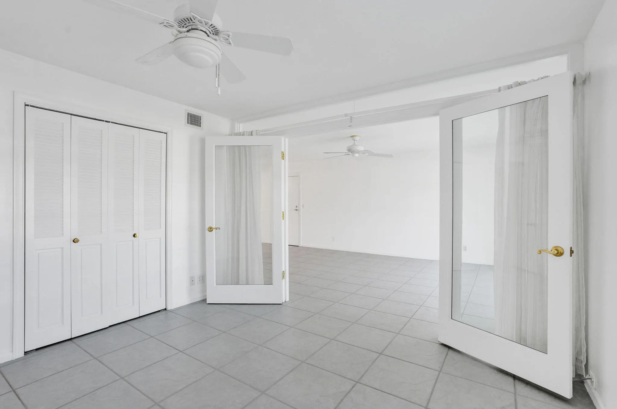 6469 BAY CLUB Drive #3