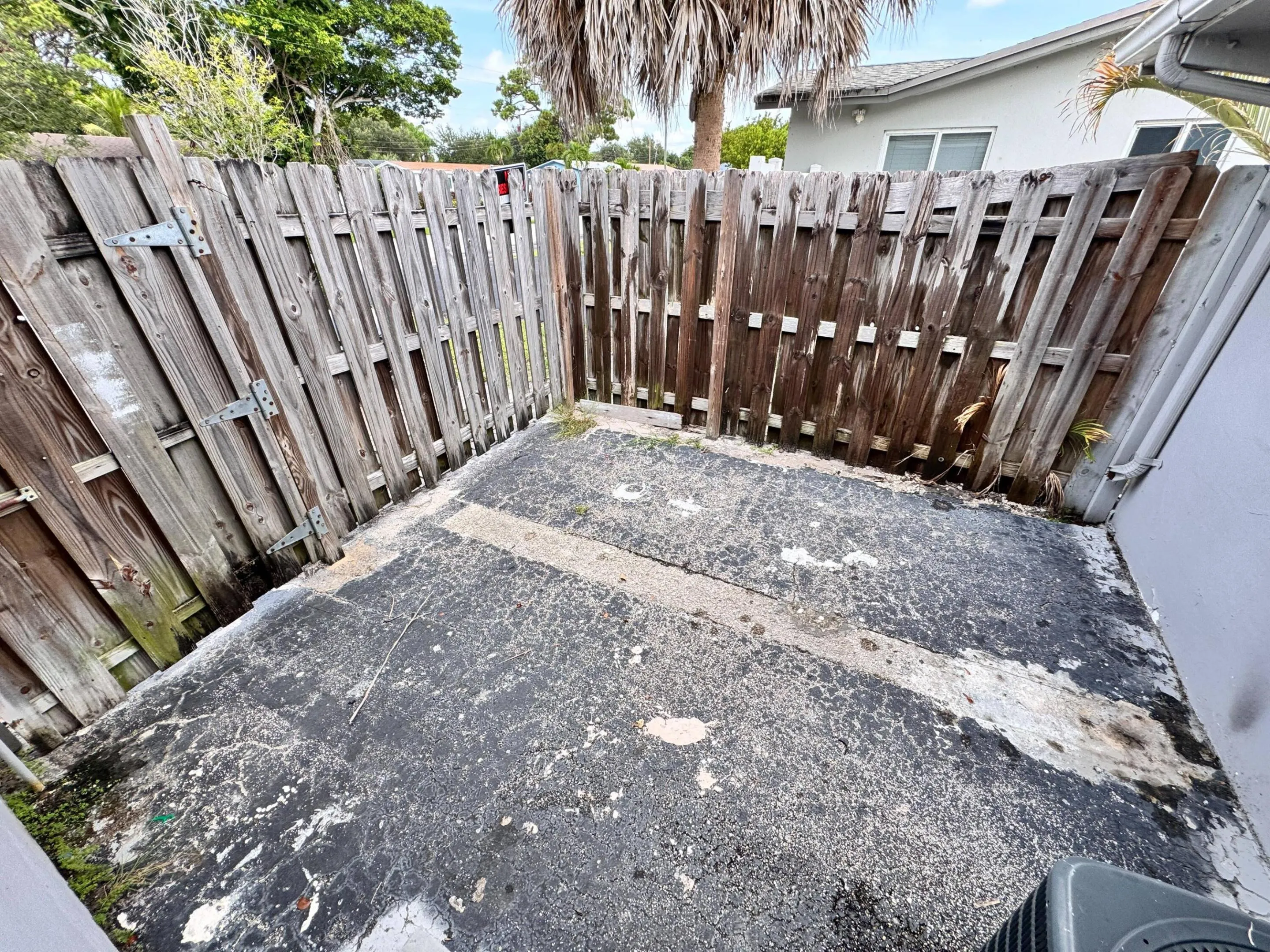 16 NE 9th Avenue