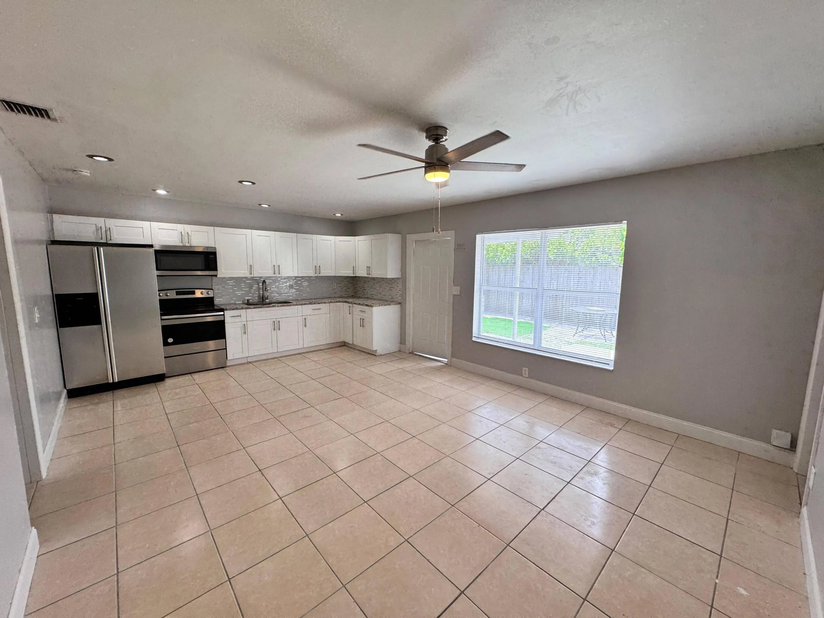 16 NE 9th Avenue