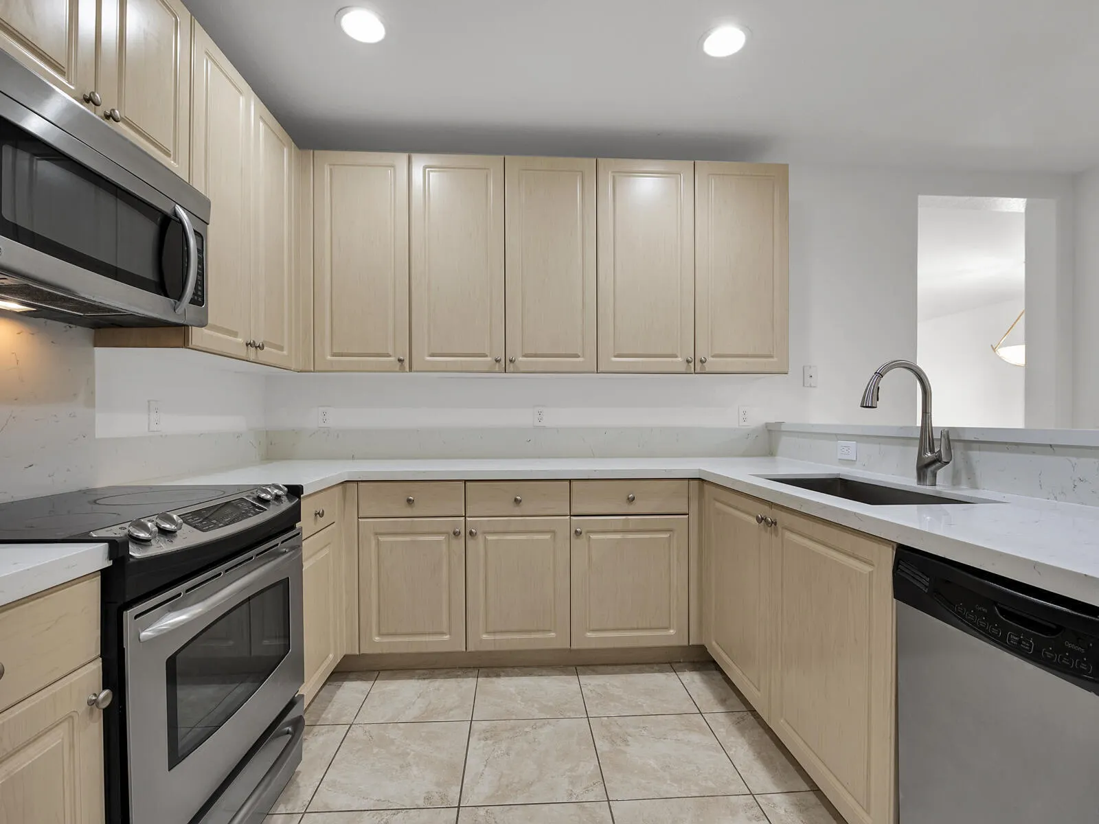 408 SW 147th Avenue #5004
