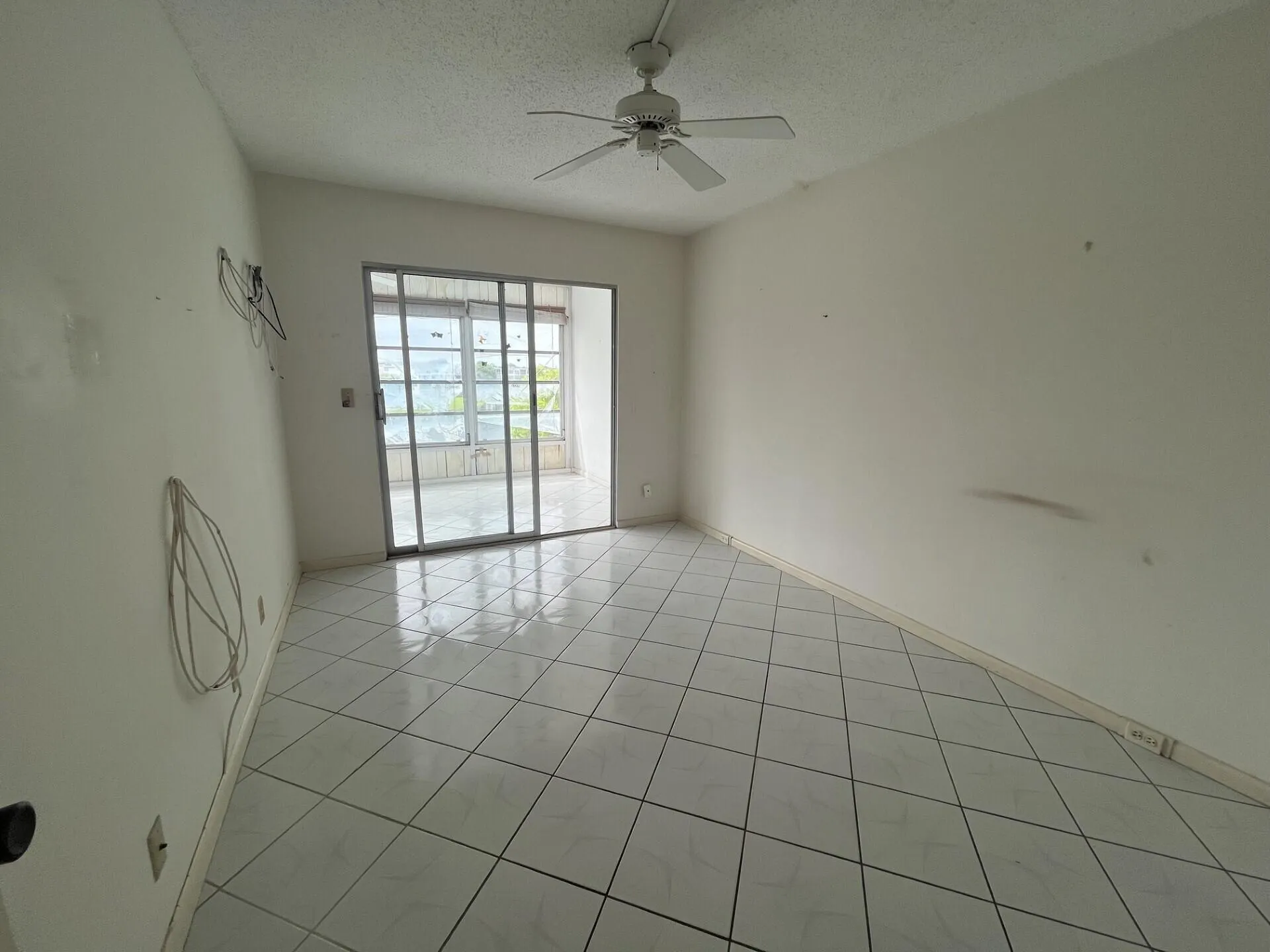 4006 FARNHAM N #4006