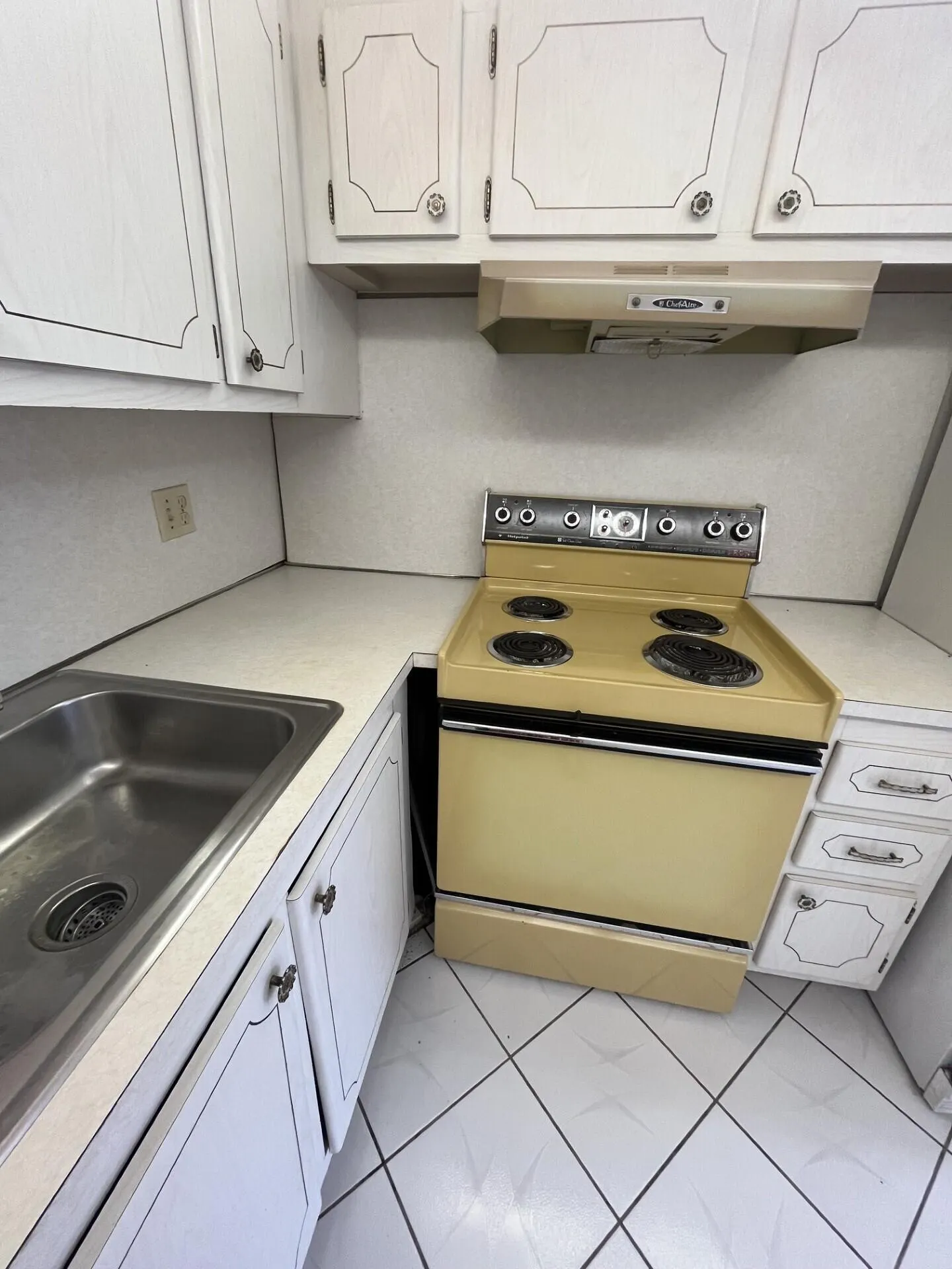 4006 FARNHAM N #4006