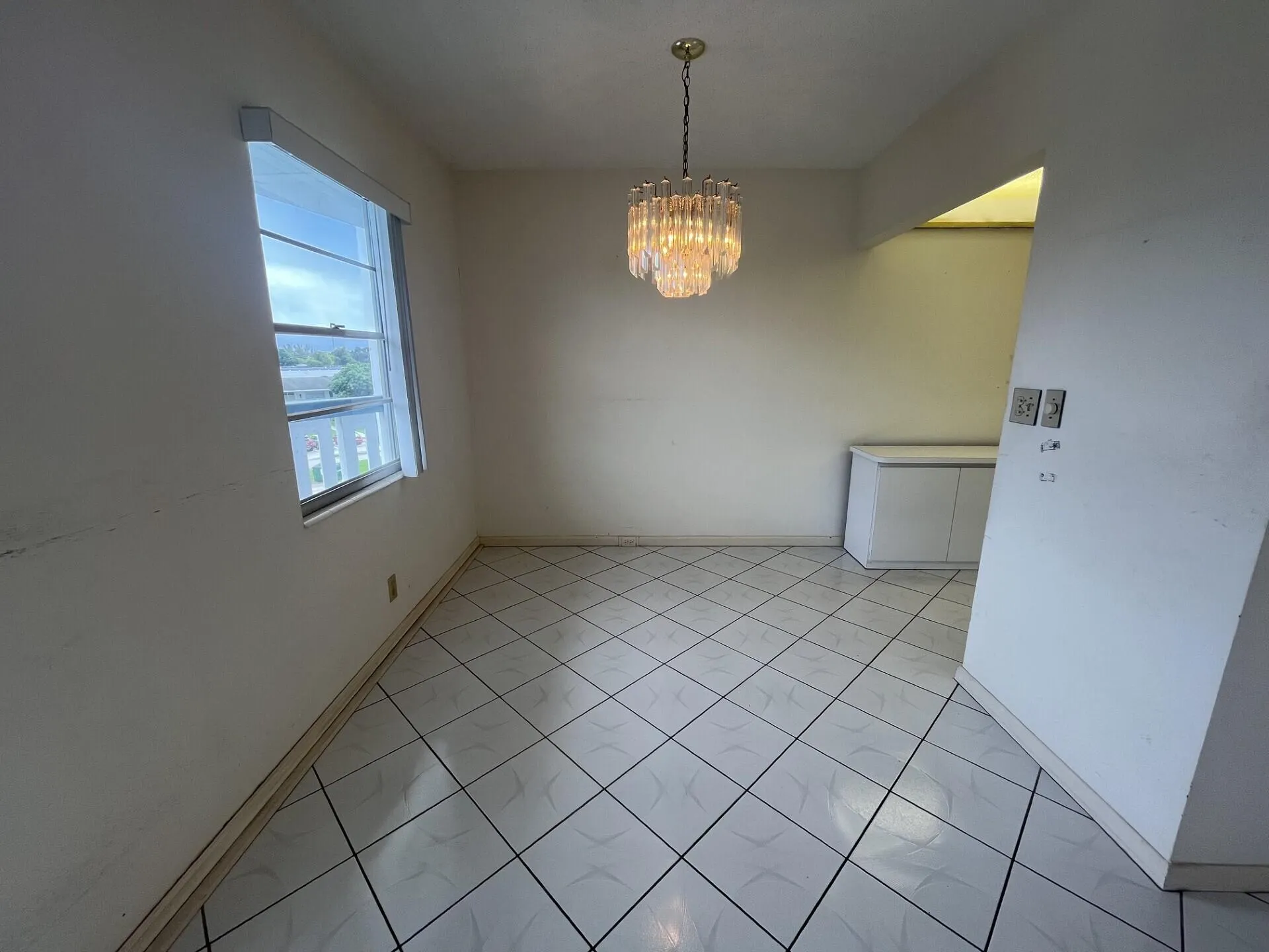 4006 FARNHAM N #4006