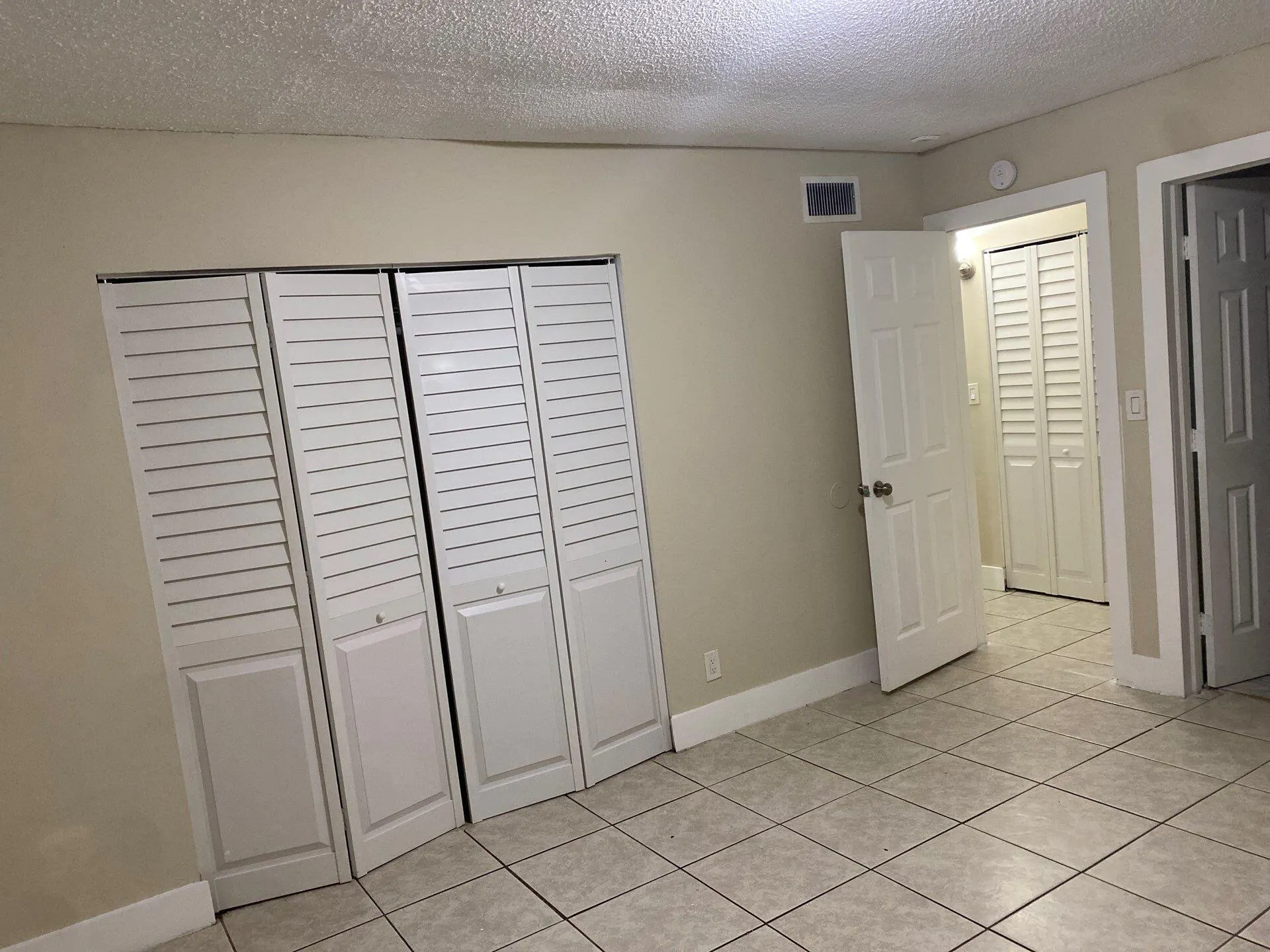 207 NW 32ND Court #206