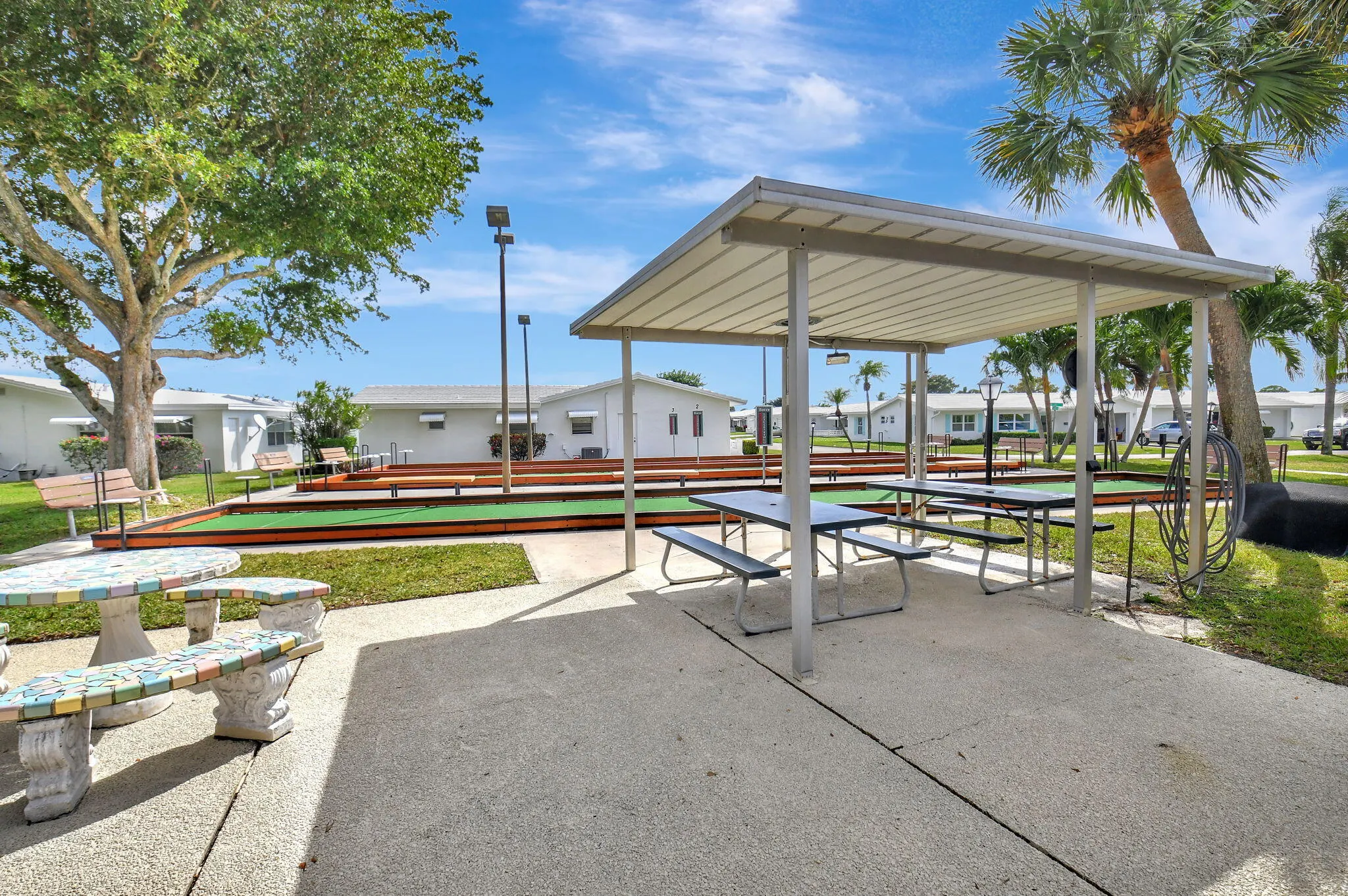 1001 SIESTA Avenue