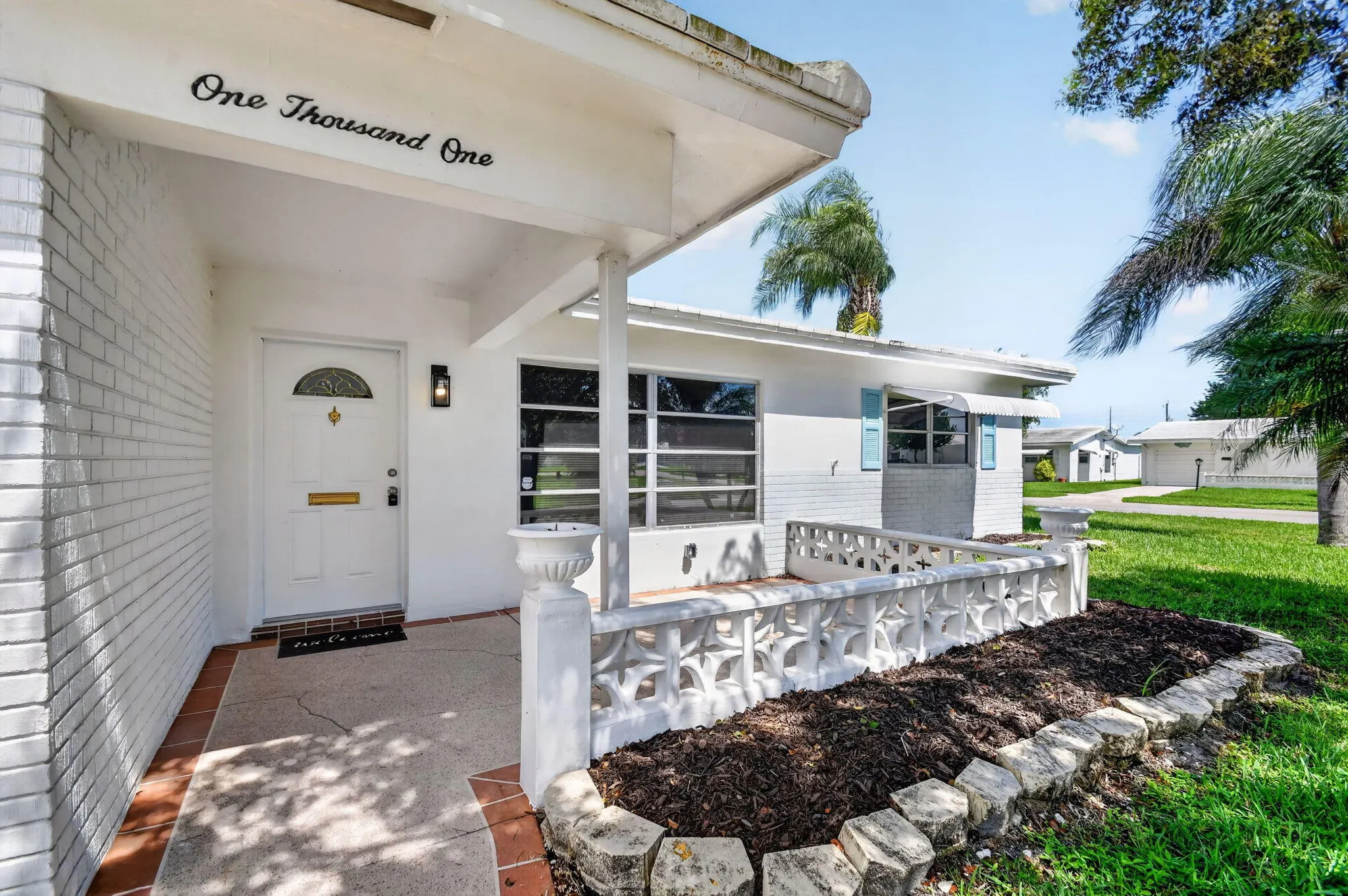 1001 SIESTA Avenue