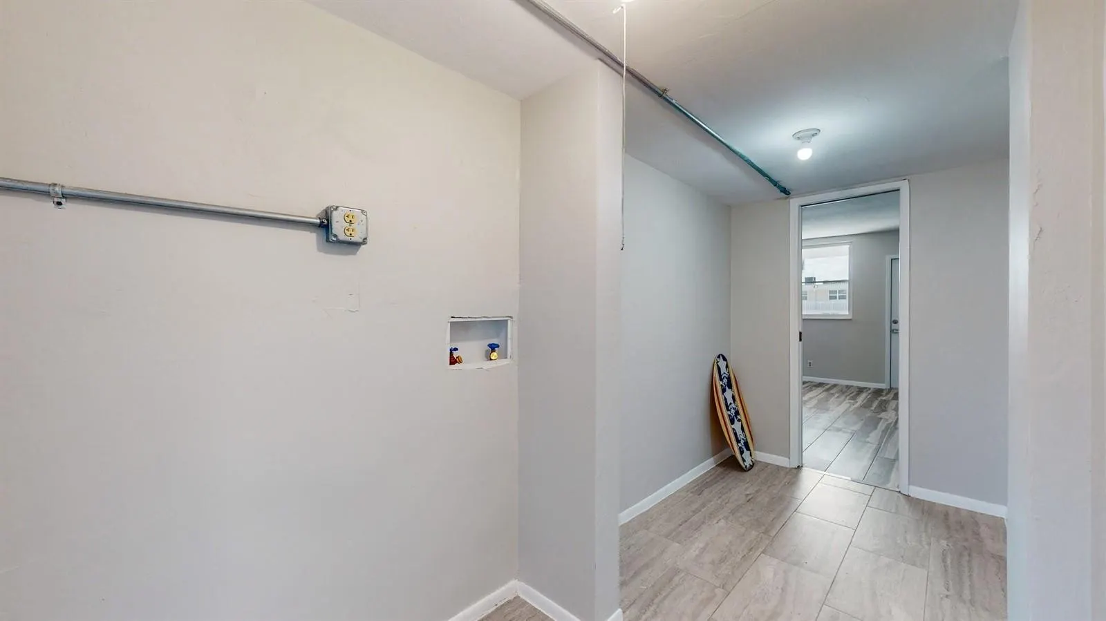 1051 HILLSBORO MILE #905E