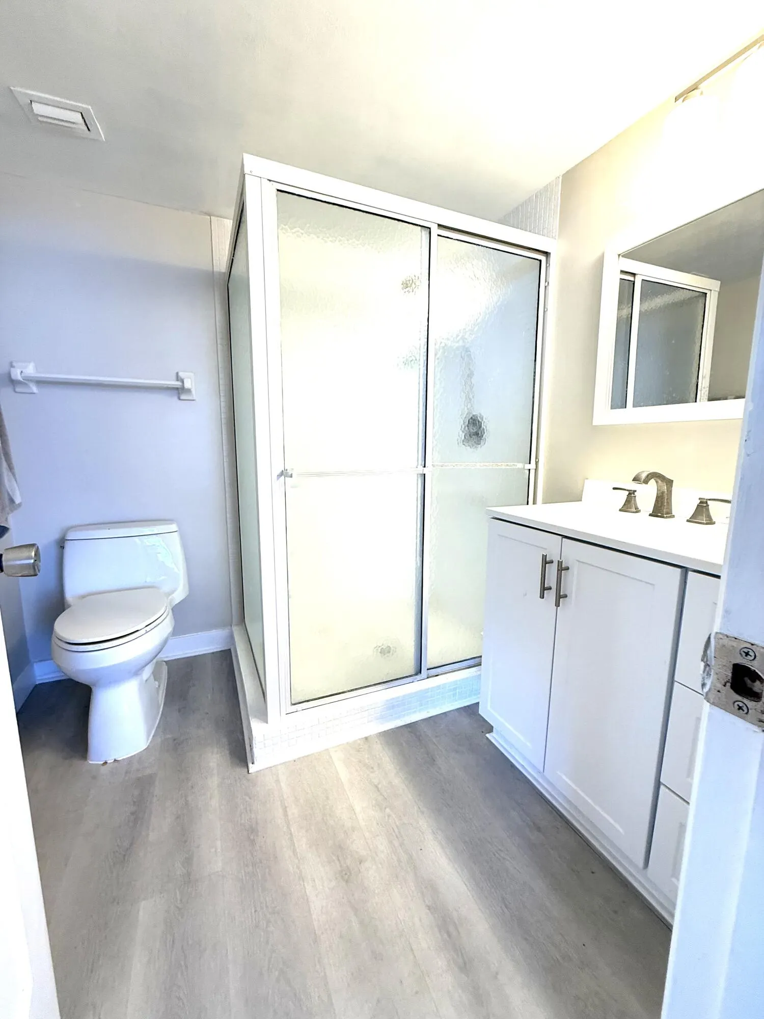1051 HILLSBORO MILE #905E