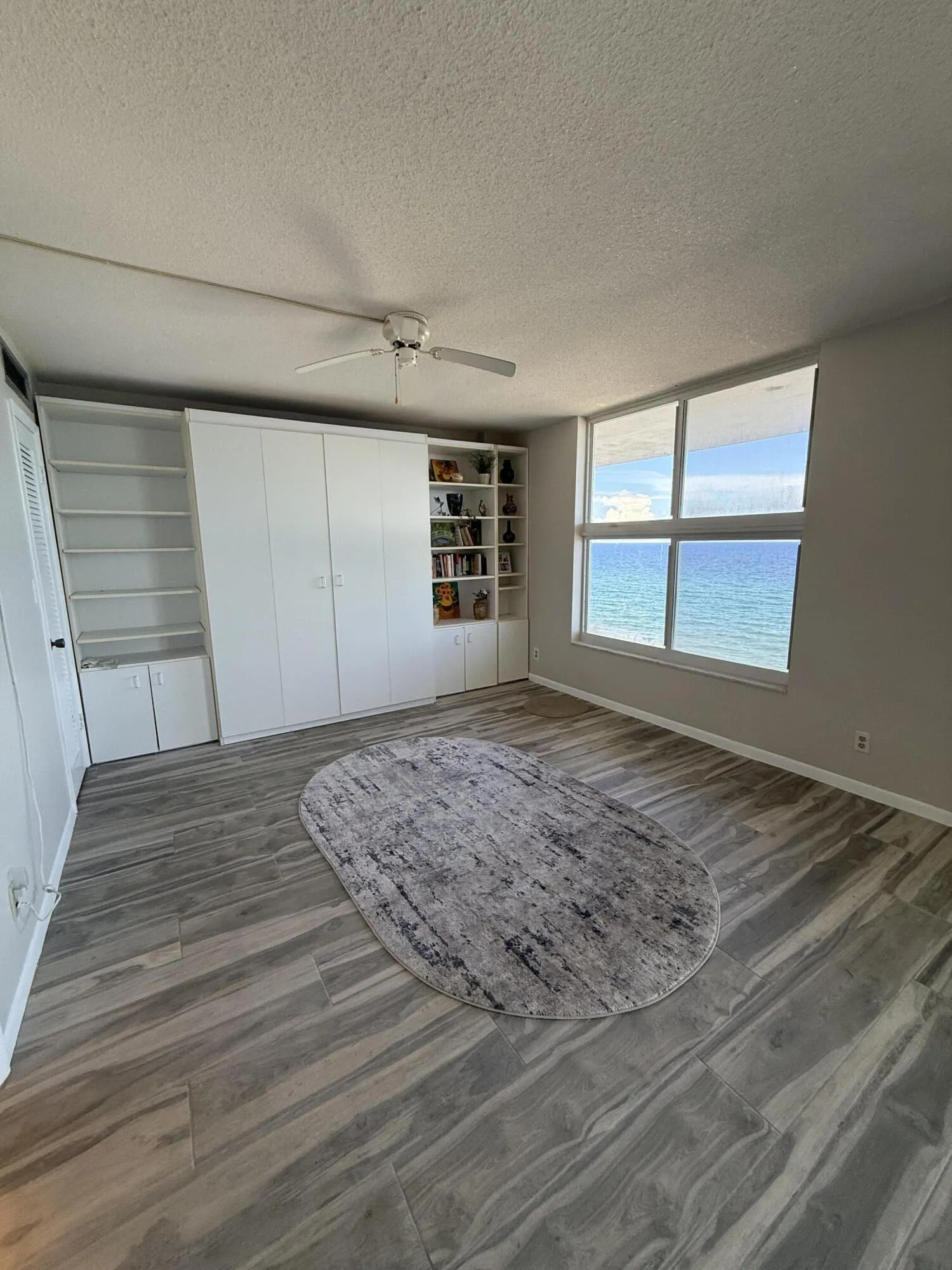 1051 HILLSBORO MILE #905E