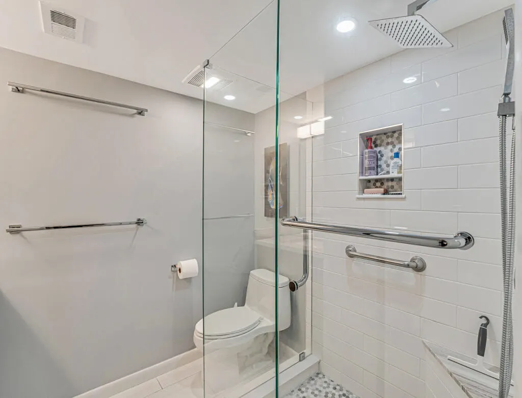 760 E Ocean Avenue #303