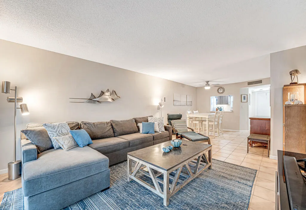 760 E Ocean Avenue #303